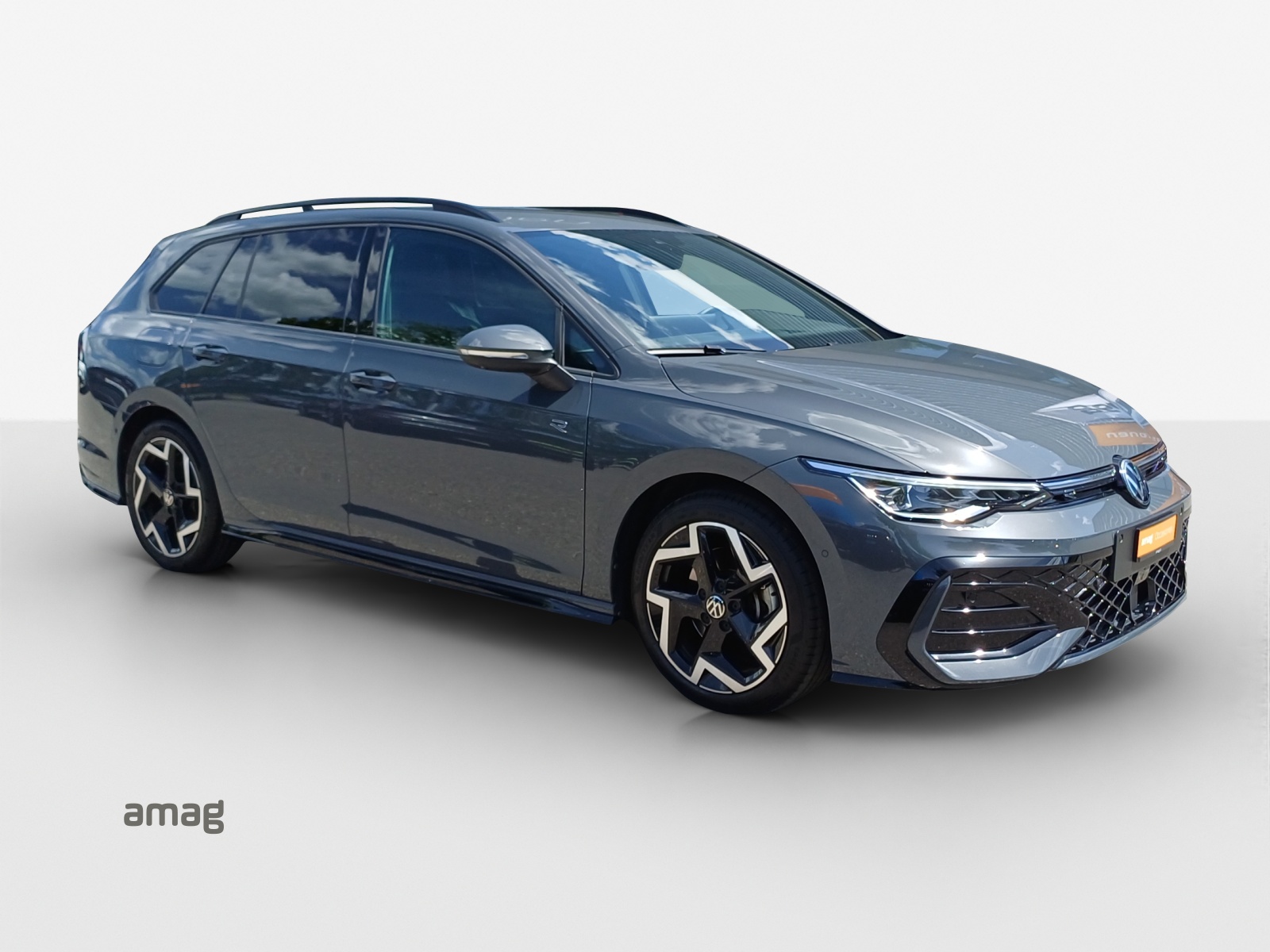 VW Golf Variant 2.0 TSI R-Line DSG 4 Motion-image-5