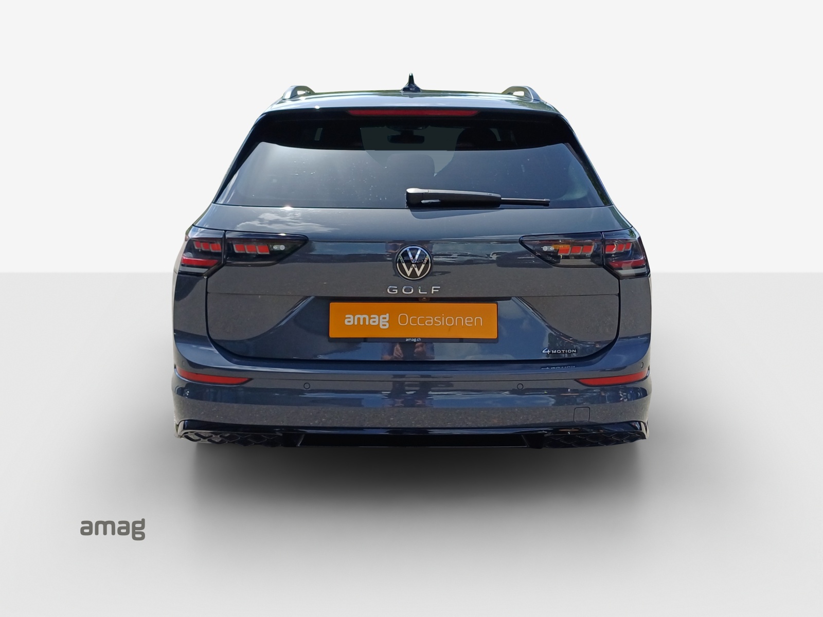 VW Golf Variant 2.0 TSI R-Line DSG 4 Motion-image-3