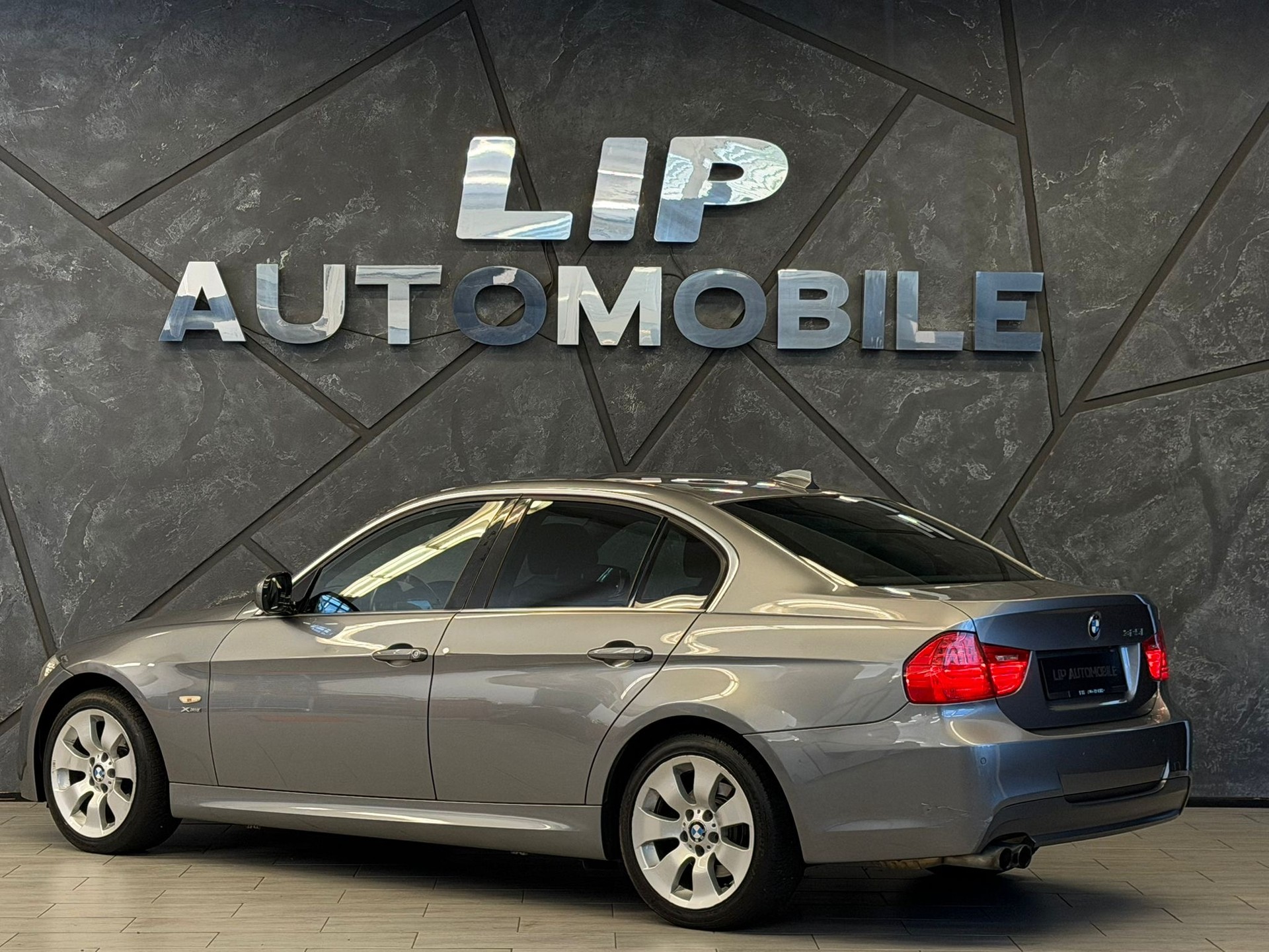 BMW 325i x-Drive Steptronic-image-7