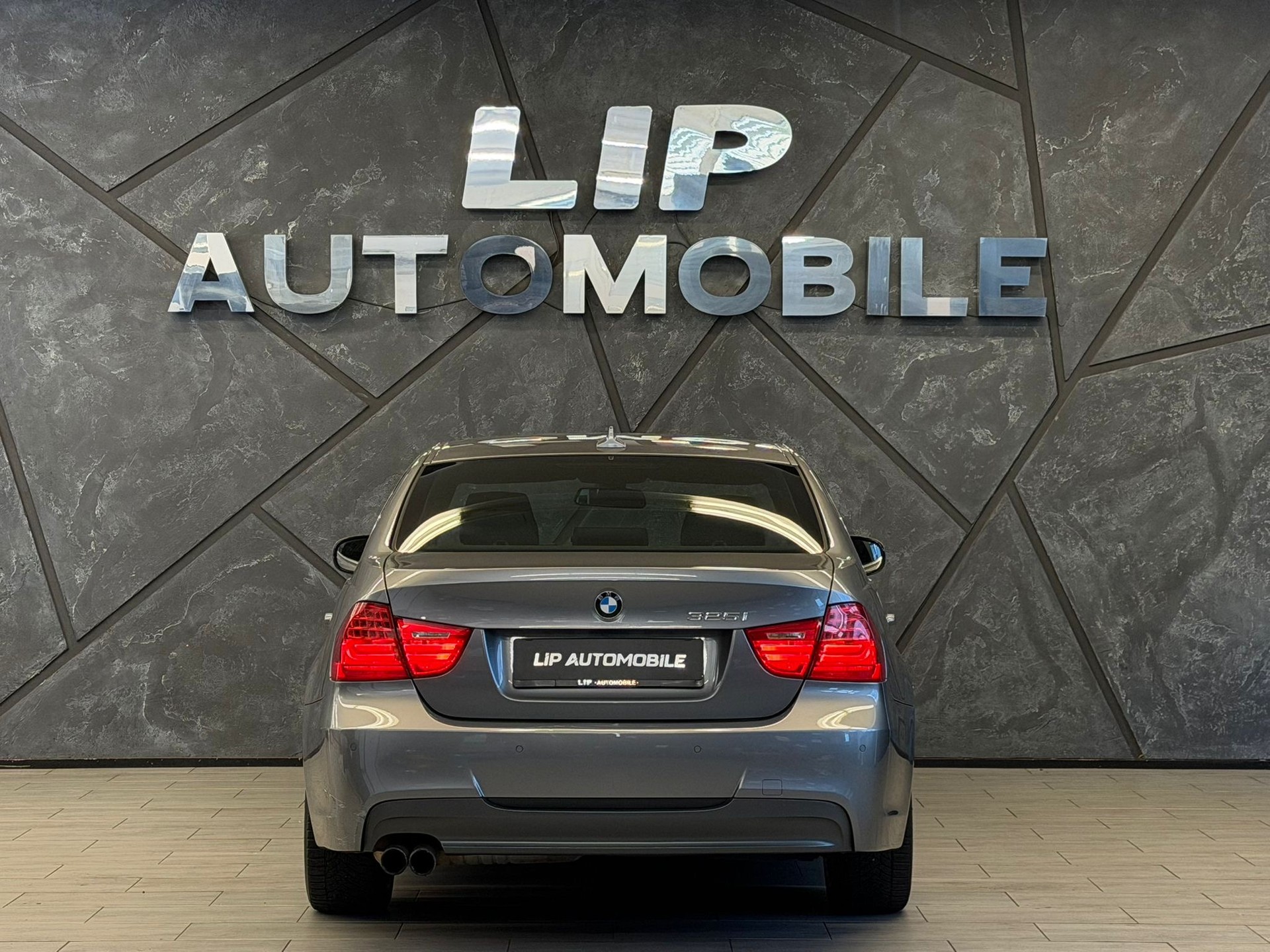 BMW 325i x-Drive Steptronic-image-6