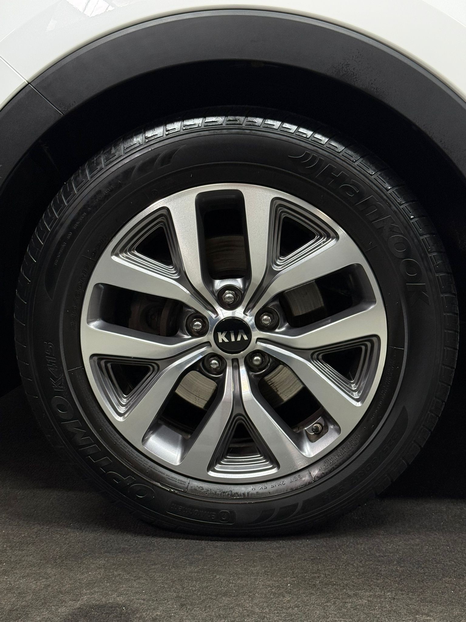 KIA Sportage 1.7 CRDi Swiss Eco Edition-image-15