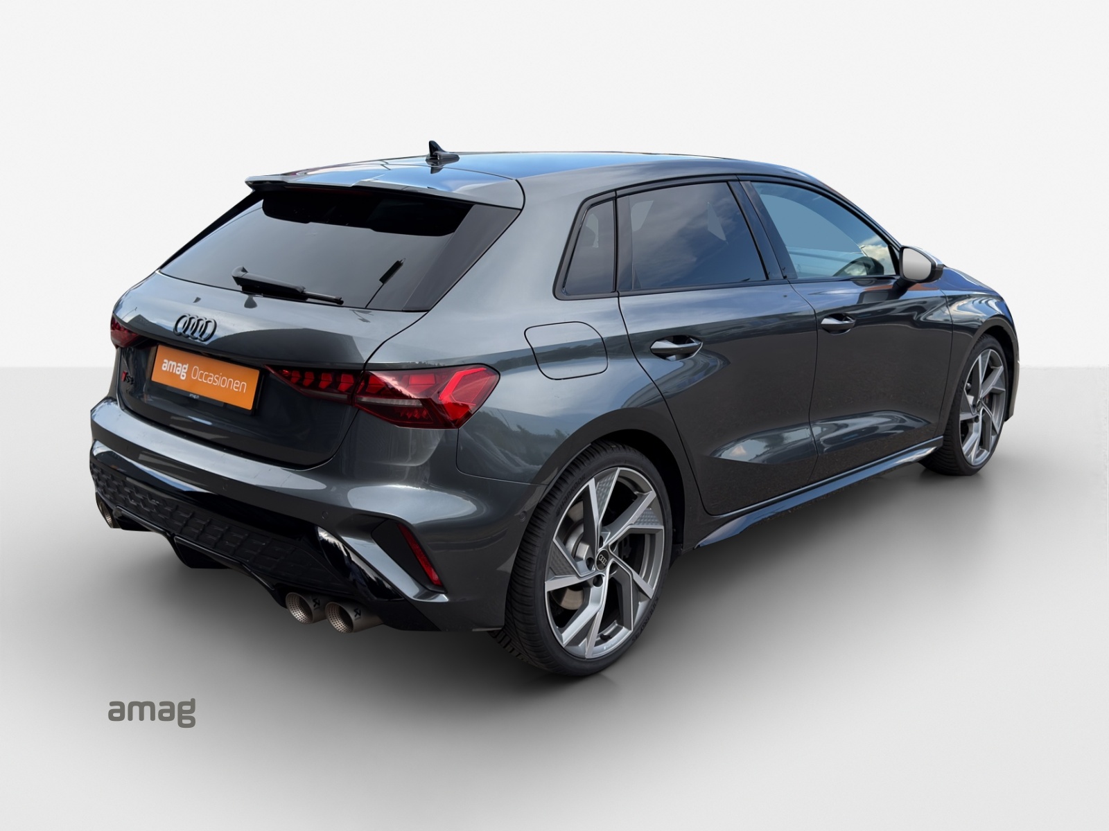 AUDI S3 Sportback TFSI quattro S-tronic-image-4