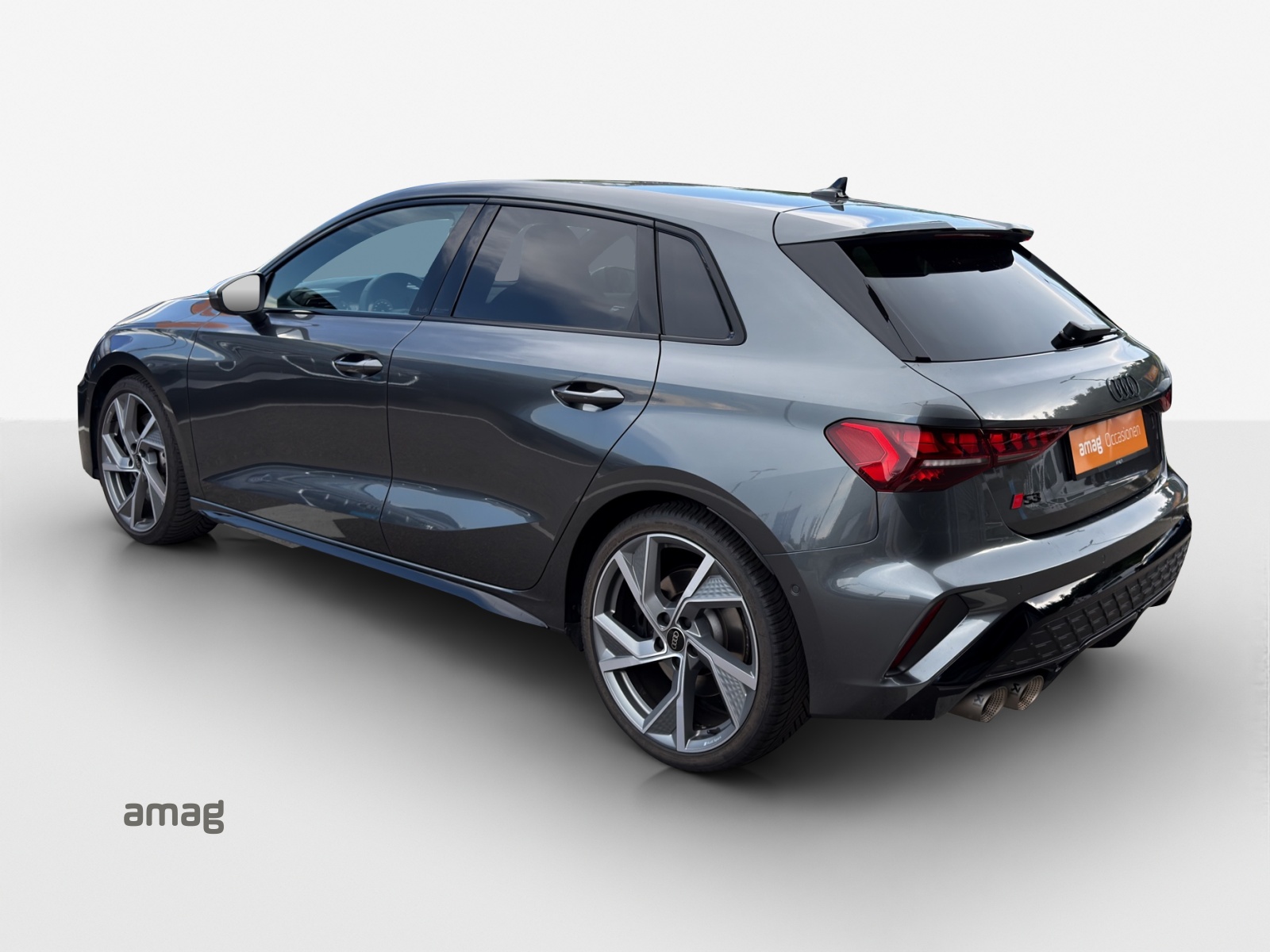 AUDI S3 Sportback TFSI quattro S-tronic-image-2