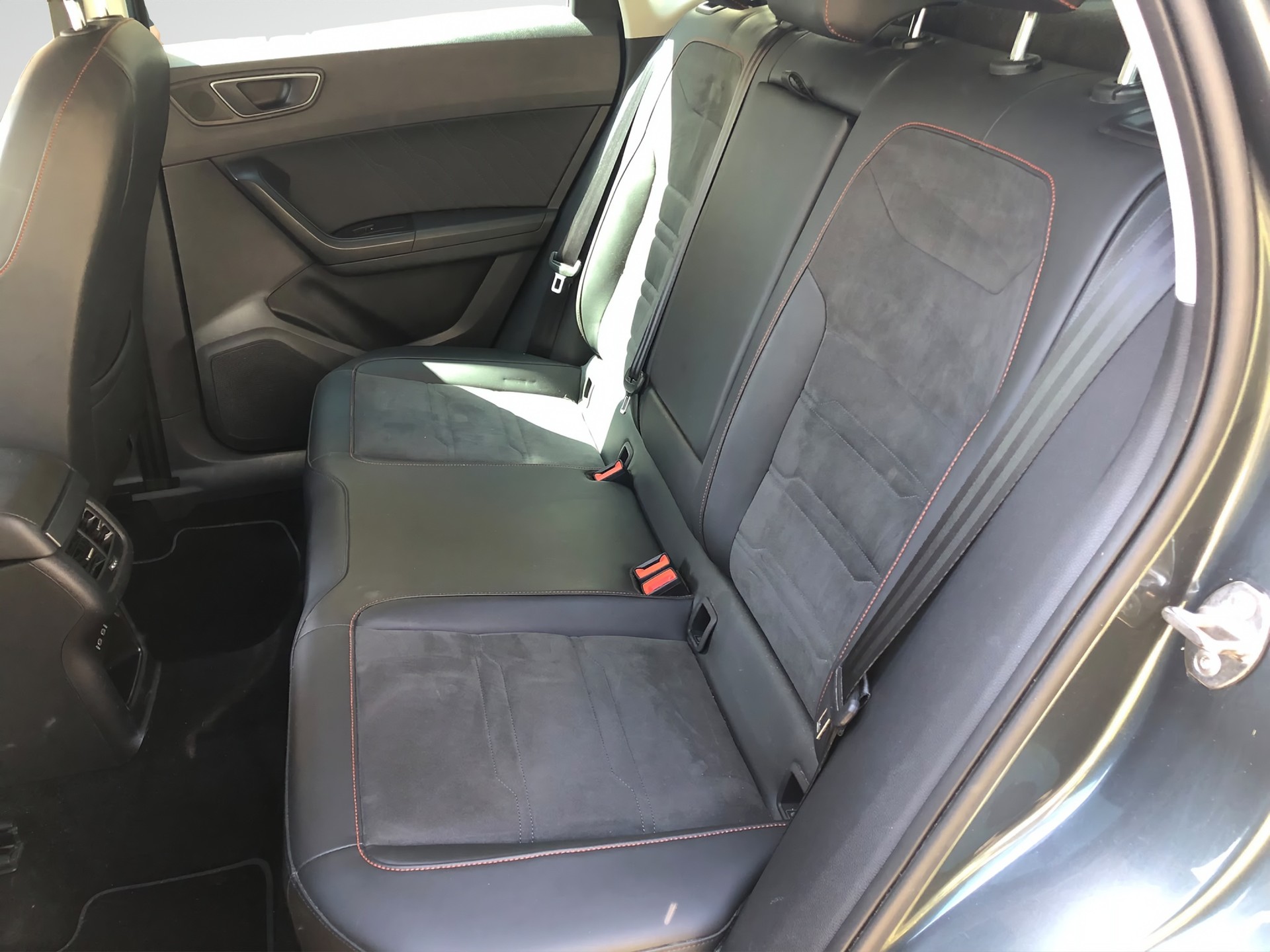 SEAT Ateca 1.5 TSI EVO Hola FR DSG-image-9