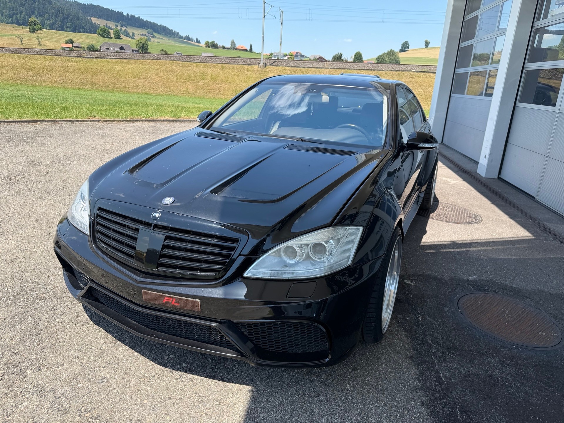 MERCEDES-BENZ S 63 AMG 7G-Tronic-image-3
