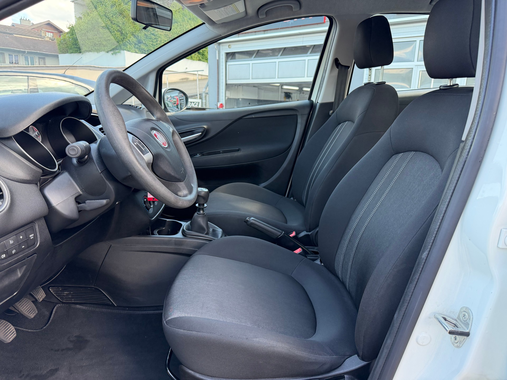 FIAT Punto 1.2 Pop Star-image-5