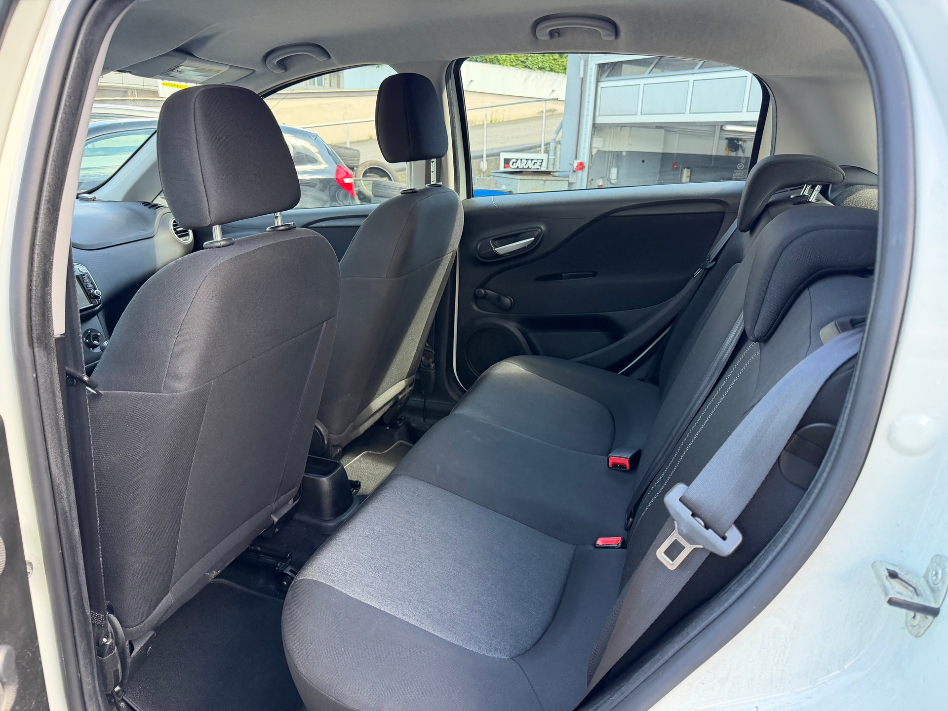 FIAT Punto 1.2 Pop Star-image-7