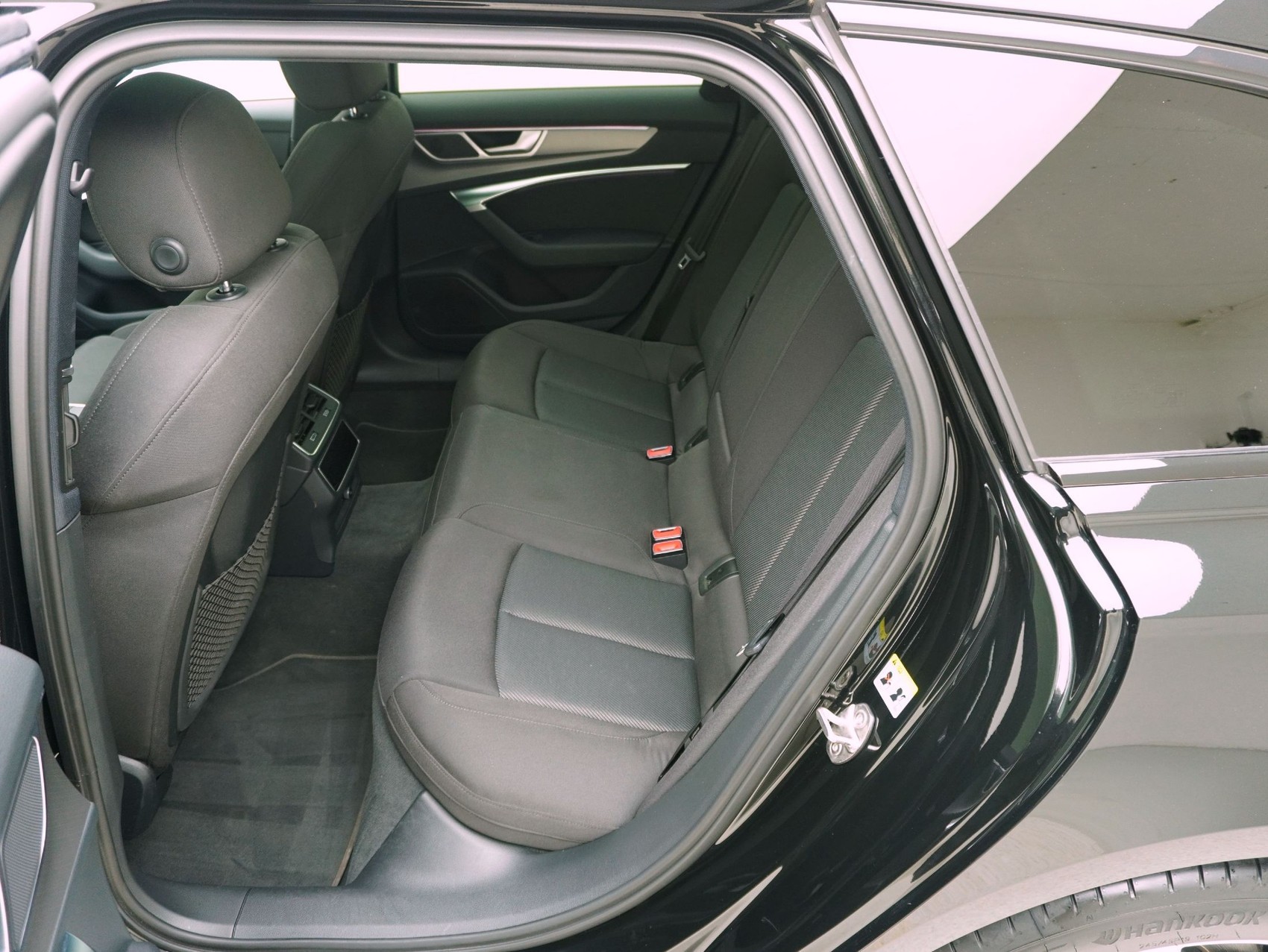 AUDI A6 Avant 45 TFSI Sport quattro S-Tronic-image-12