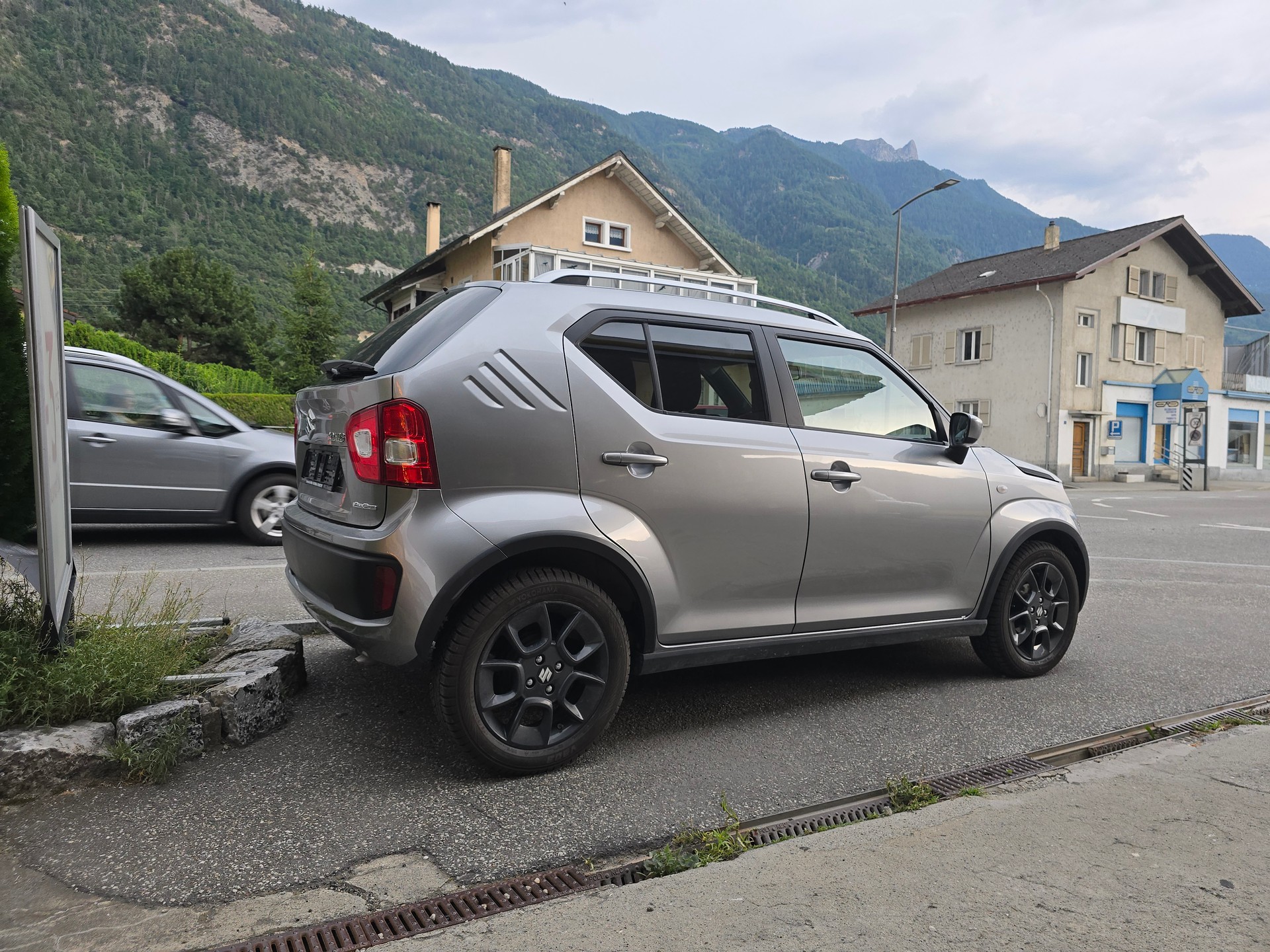 SUZUKI Ignis 1.2i Compact+ 4x4-image-1
