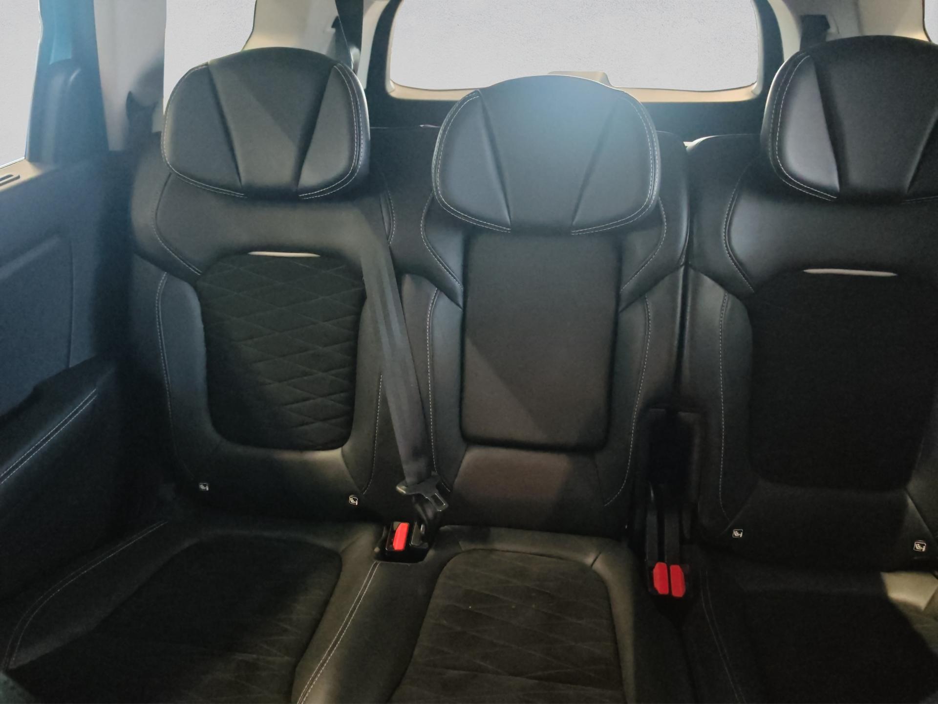 RENAULT Grand Scénic 1.3 16V Turbo Black Edition EDC-image-25