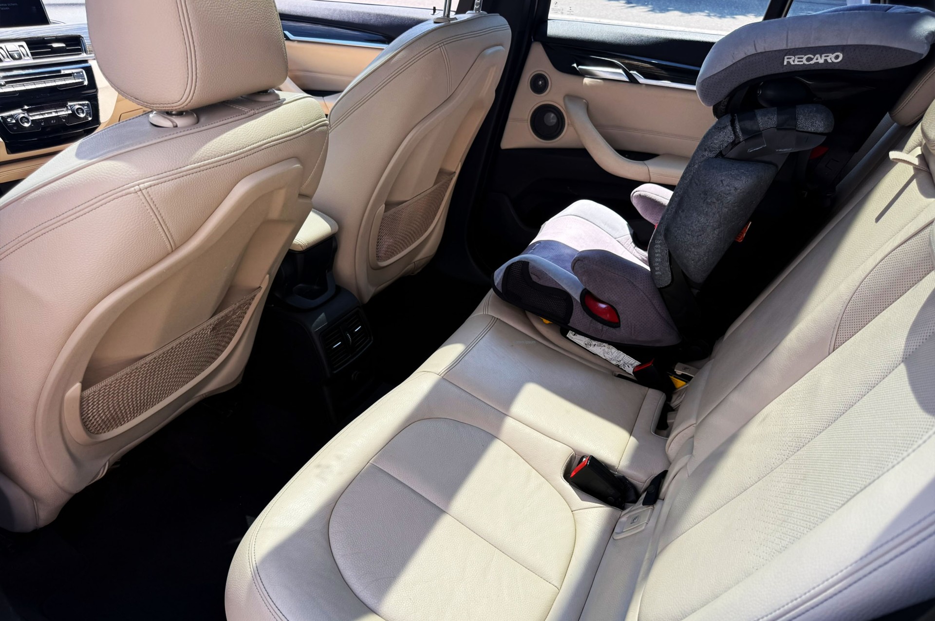 BMW X1 sDrive 18i M Sport Steptronic-image-13