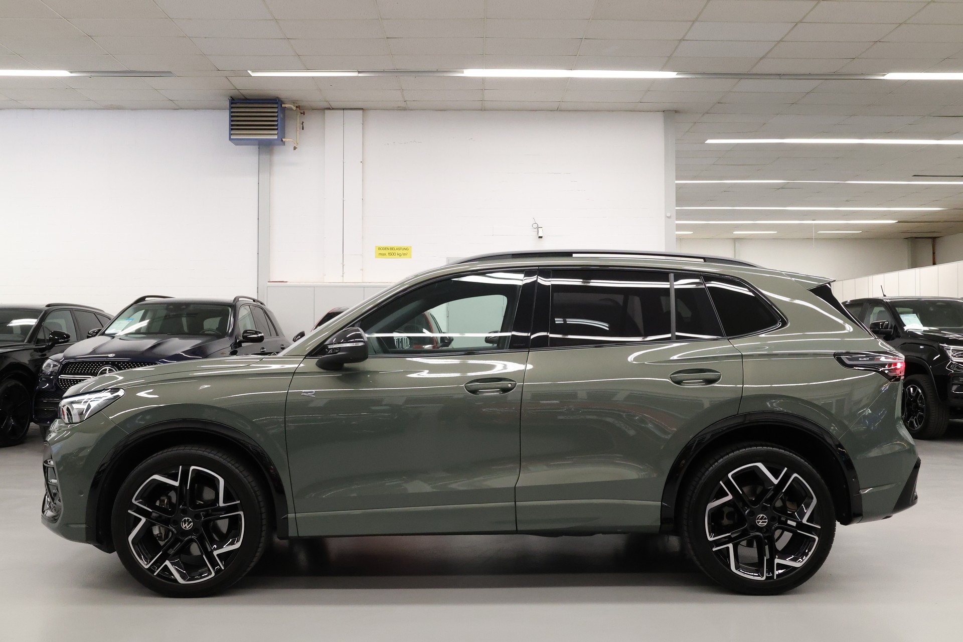 VW Tiguan 2.0 TDI SCR R-Line DSG 4motion-image-9
