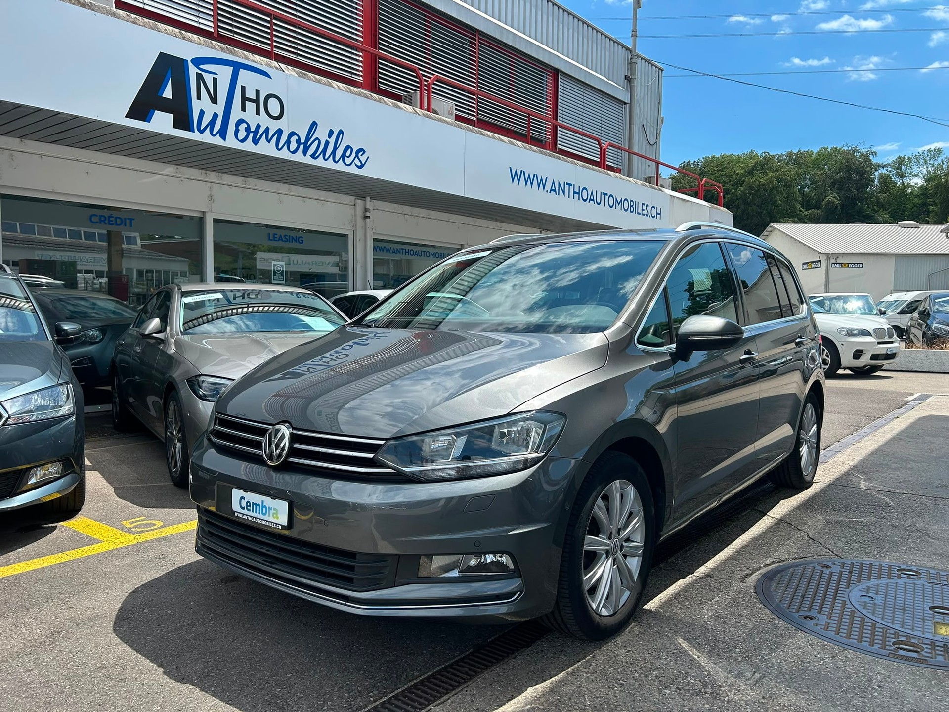 VW Touran 1.4 TSI BlueMotion Technology Highline DSG-image-0