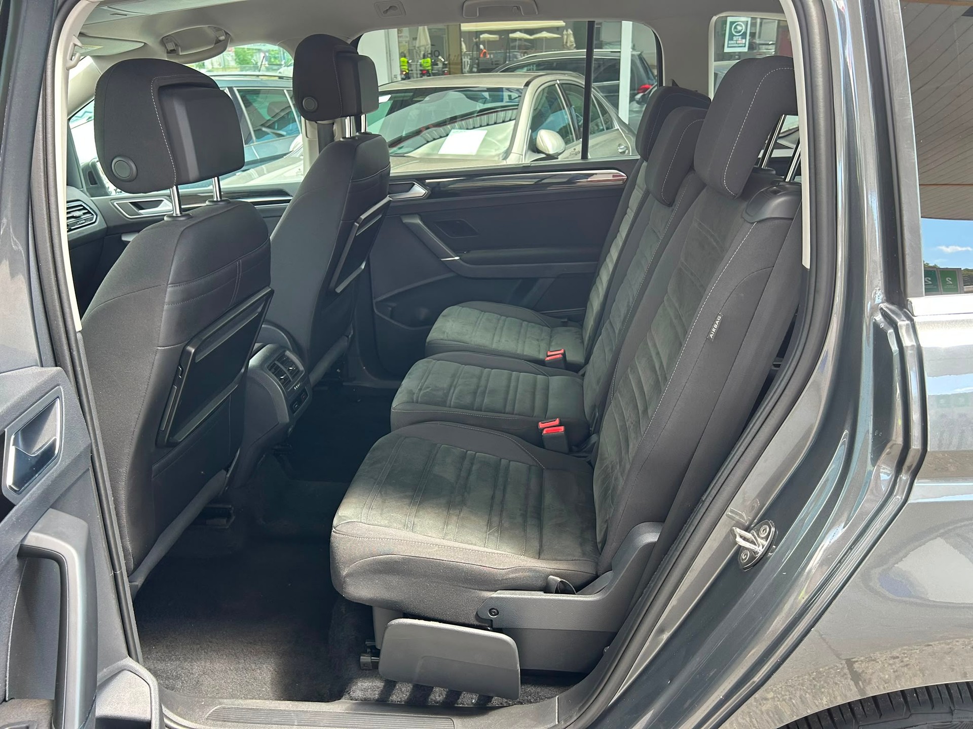 VW Touran 1.4 TSI BlueMotion Technology Highline DSG-image-5