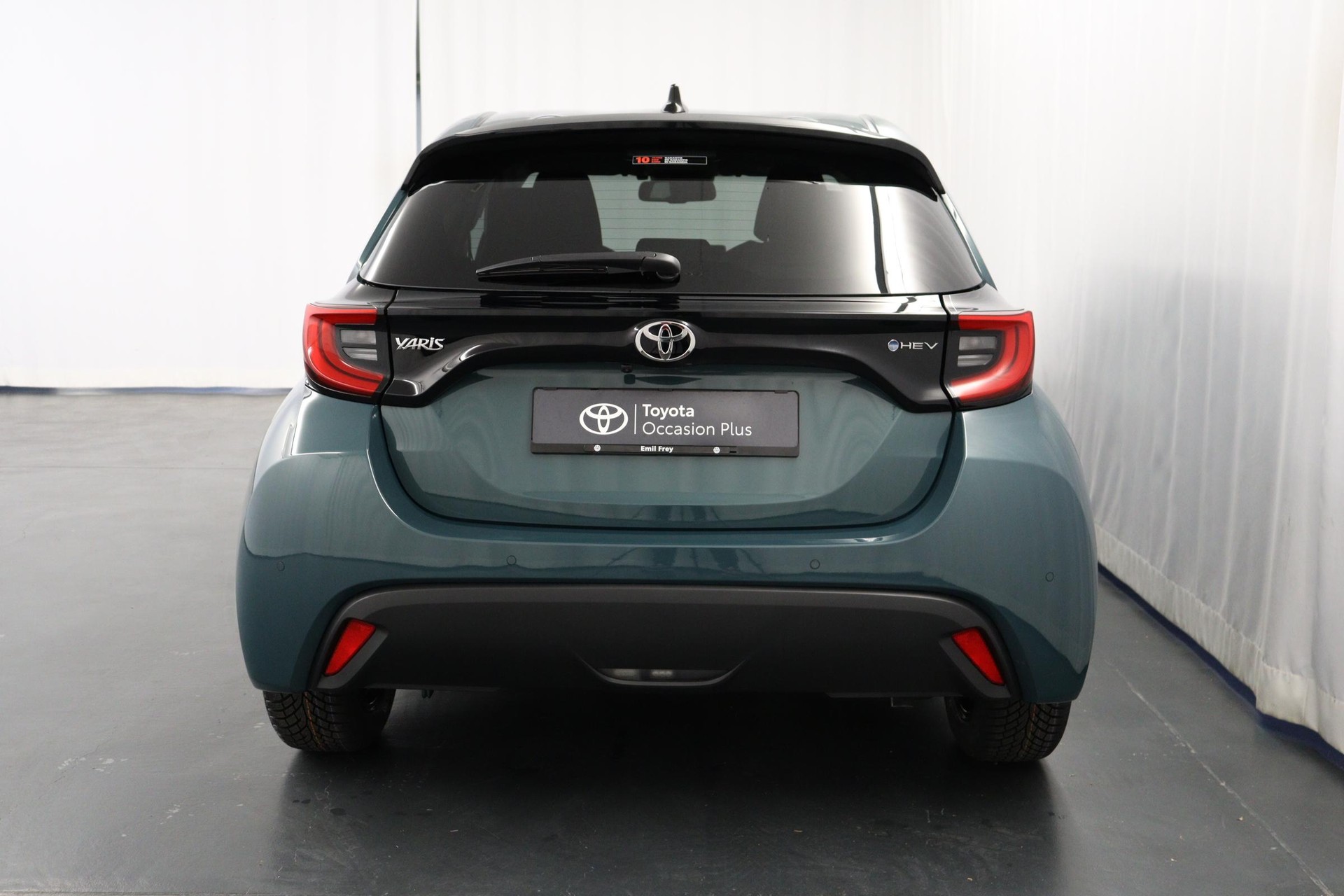 TOYOTA Yaris 1.5 VVT-i HSD Trend-image-11
