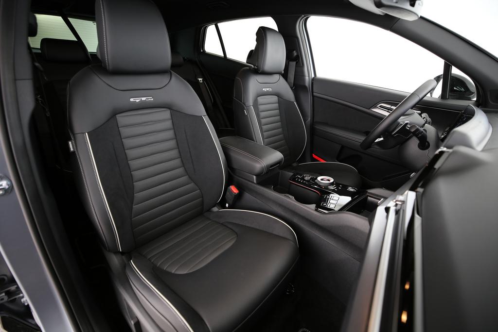 KIA Sportage 1.6 T-GDi PHEV GT-Line-image-11