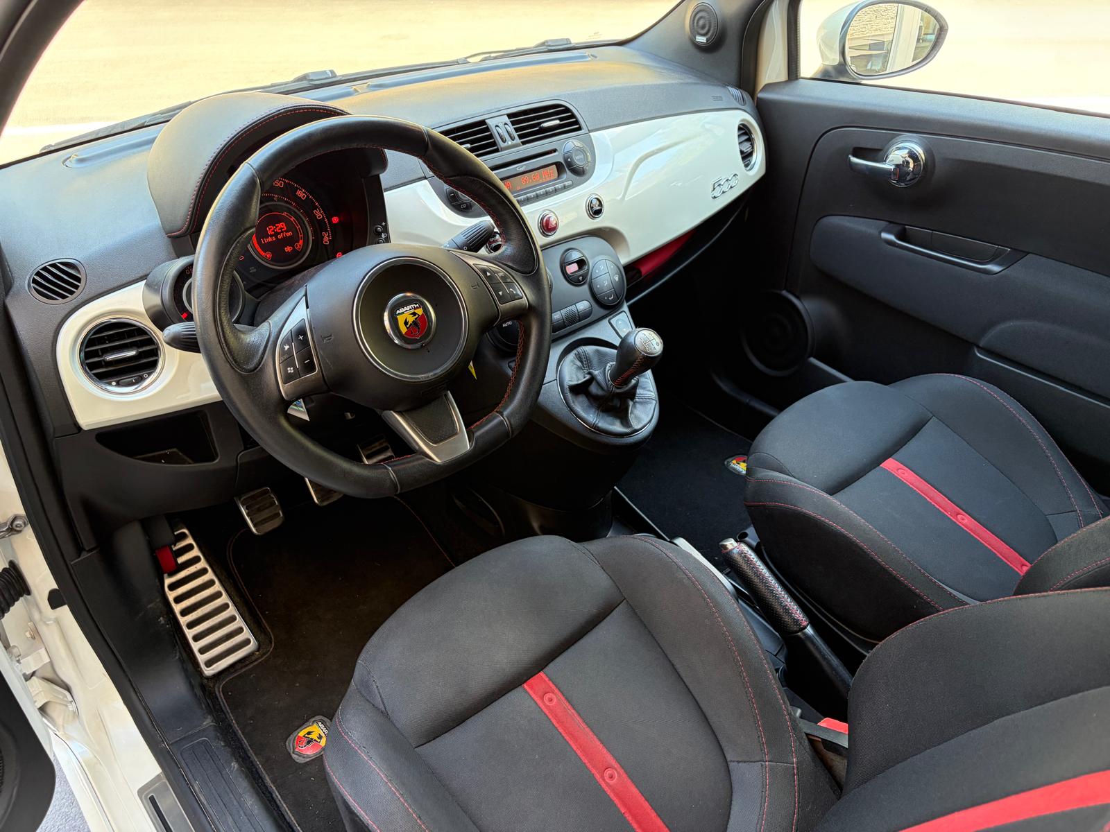 FIAT 500 1.4 16V Turbo Abarth-image-8