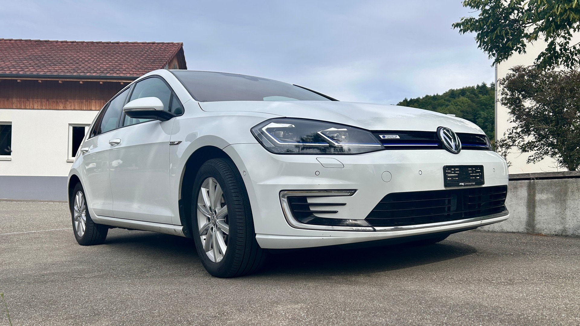 VW e-image-0