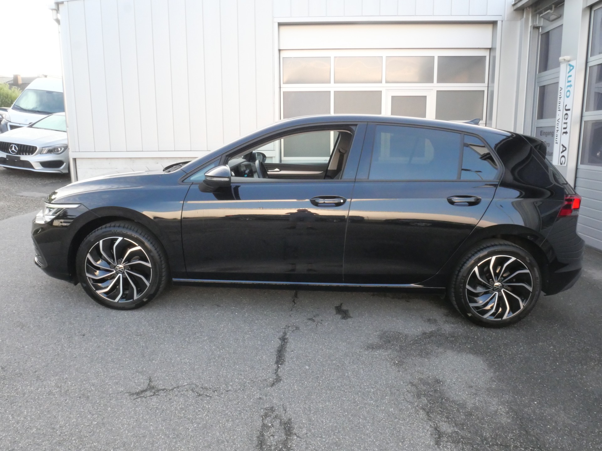 VW Golf 1.5 e TSI ACT Selection DSG *CH-Auslieferung, Head-Up Display*-showroom-element-2