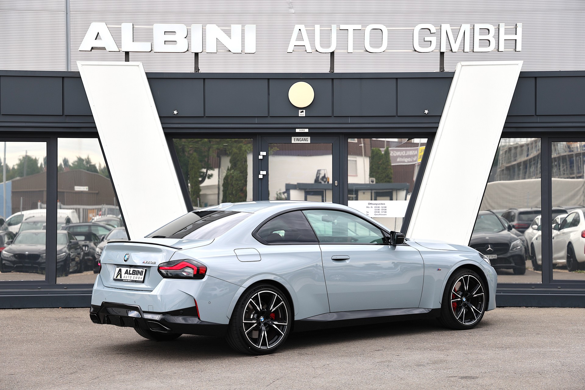 BMW M240i xDrive M Sport Pro Steptronic-image-3