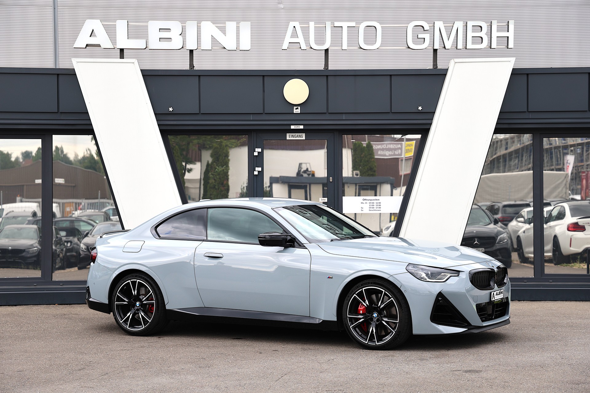 BMW M240i xDrive M Sport Pro Steptronic-image-2