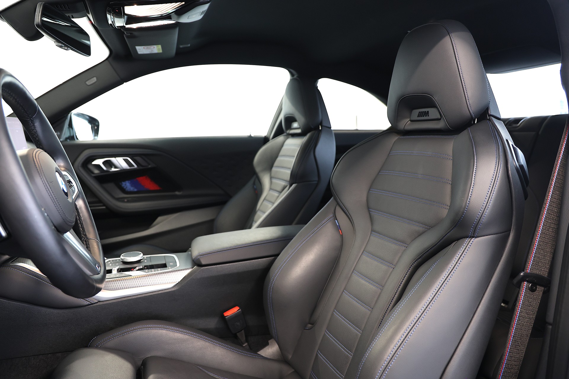 BMW M240i xDrive M Sport Pro Steptronic-image-8