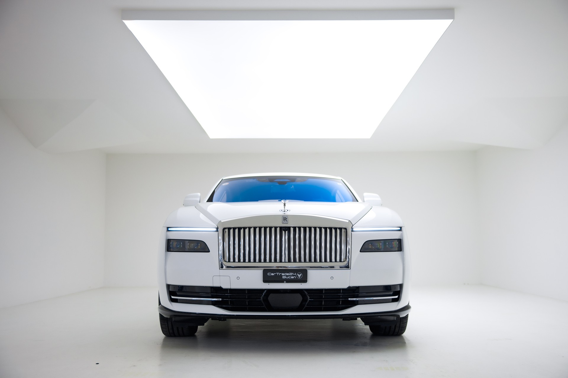 ROLLS-ROYCE Spectre 102kWh-image-4