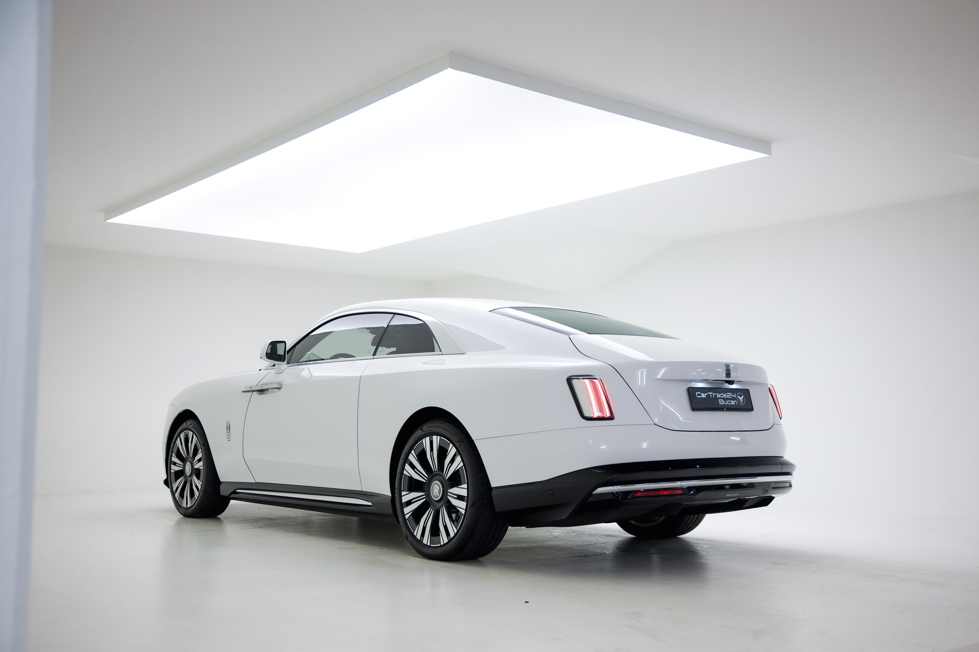 ROLLS-ROYCE Spectre 102kWh-image-10