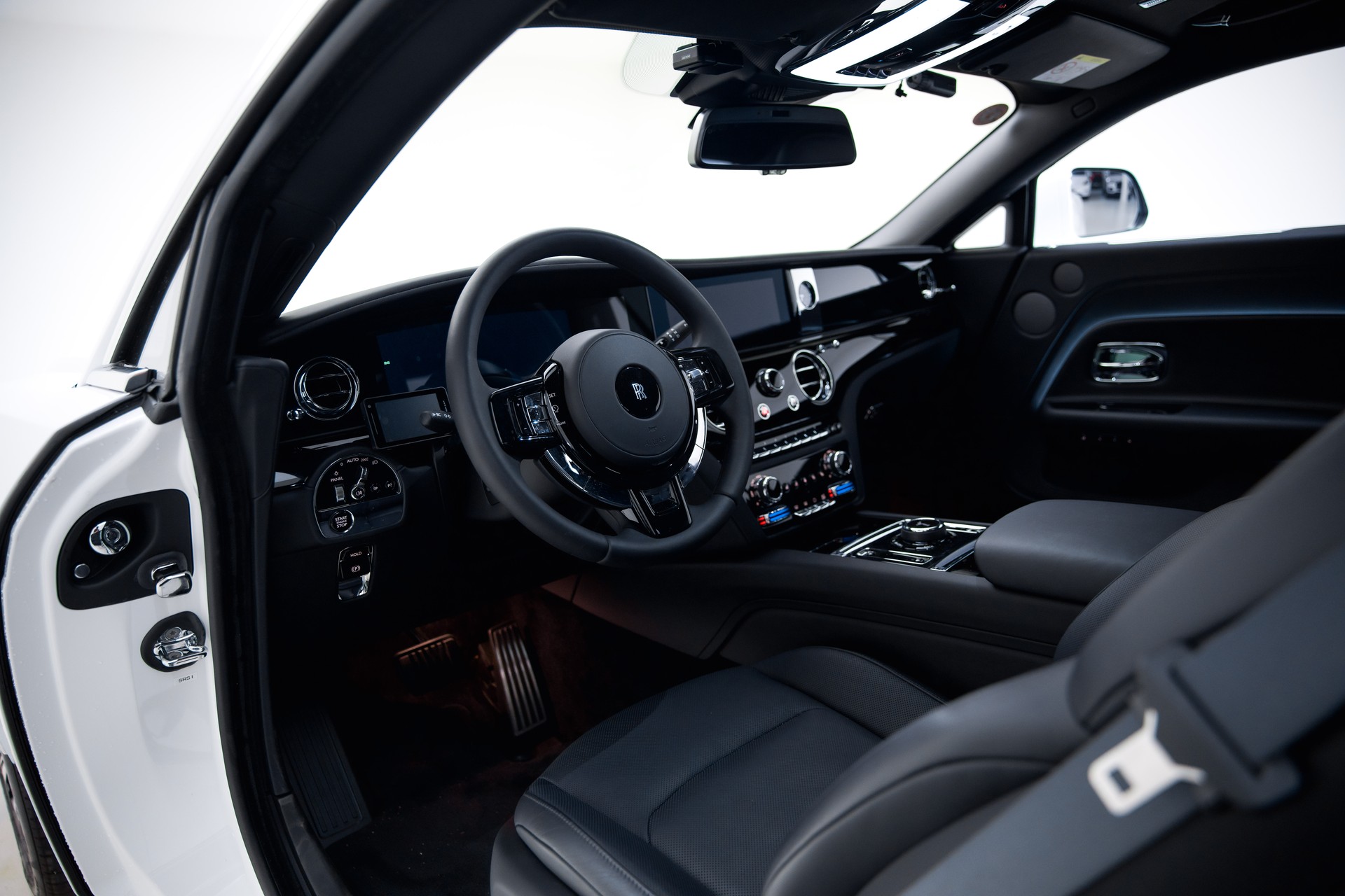 ROLLS-ROYCE Spectre 102kWh-image-2