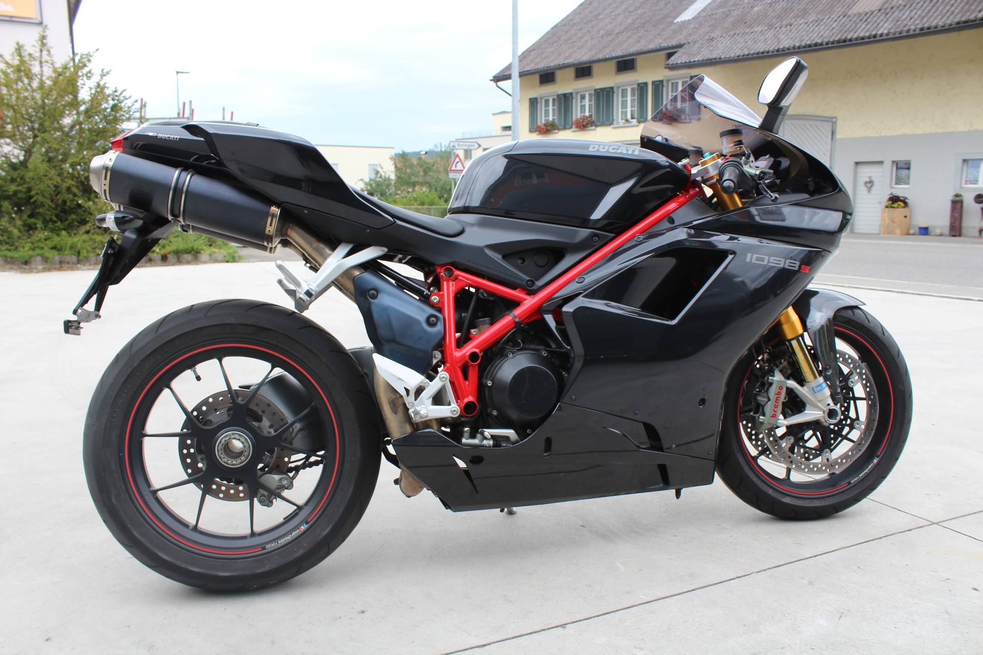 DUCATI 1098 S-image-2