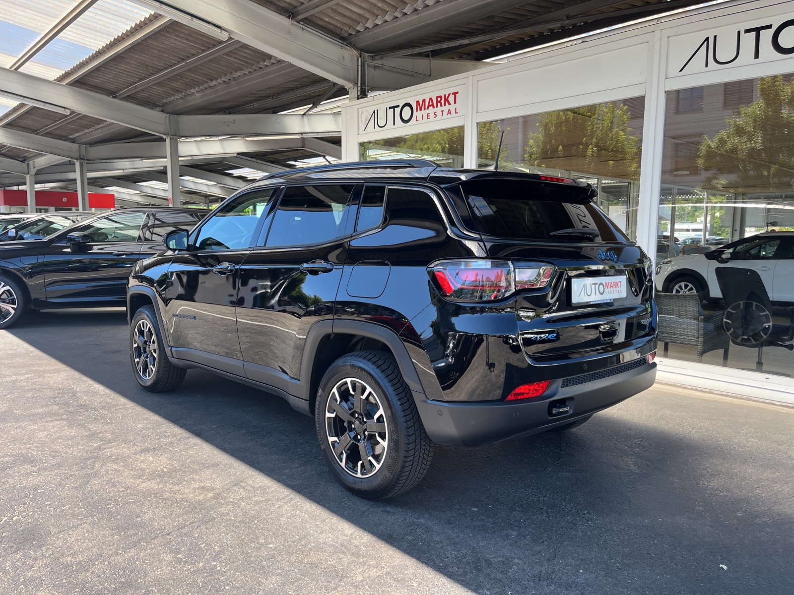 JEEP Compass 1.3 T PHEV Trailhawk Sky AWD-image-2