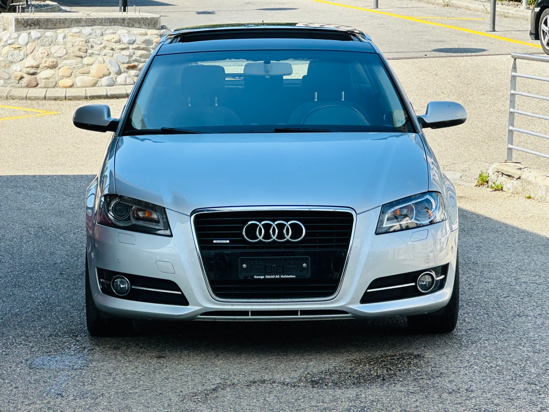AUDI A3 Sportback 2.0 TDI Attraction quattro-image-2