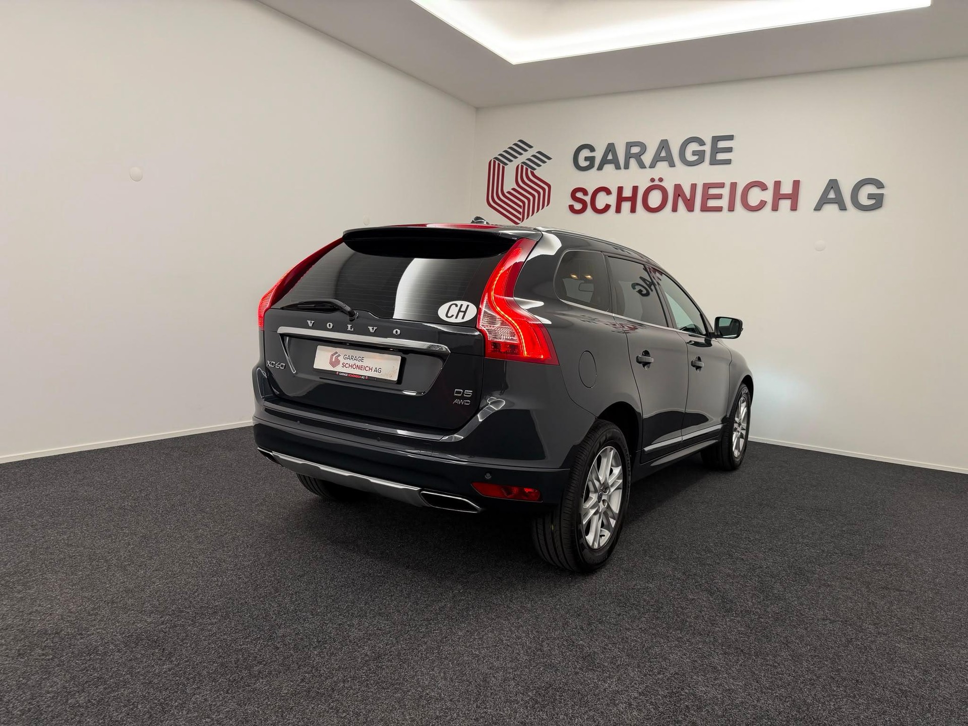 VOLVO XC60 2.4 D5 Summum AWD-image-4