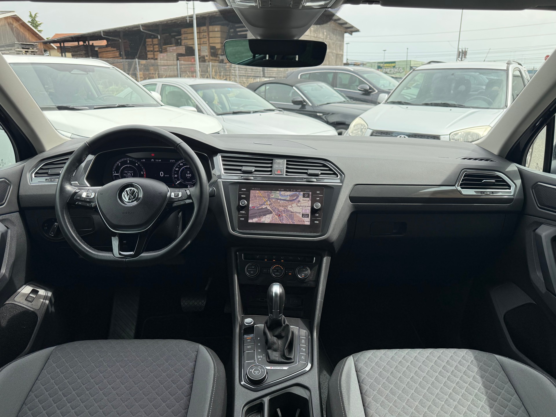 VW Tiguan 2.0 TDI SCR Comfortline 4Motion DSG-image-6