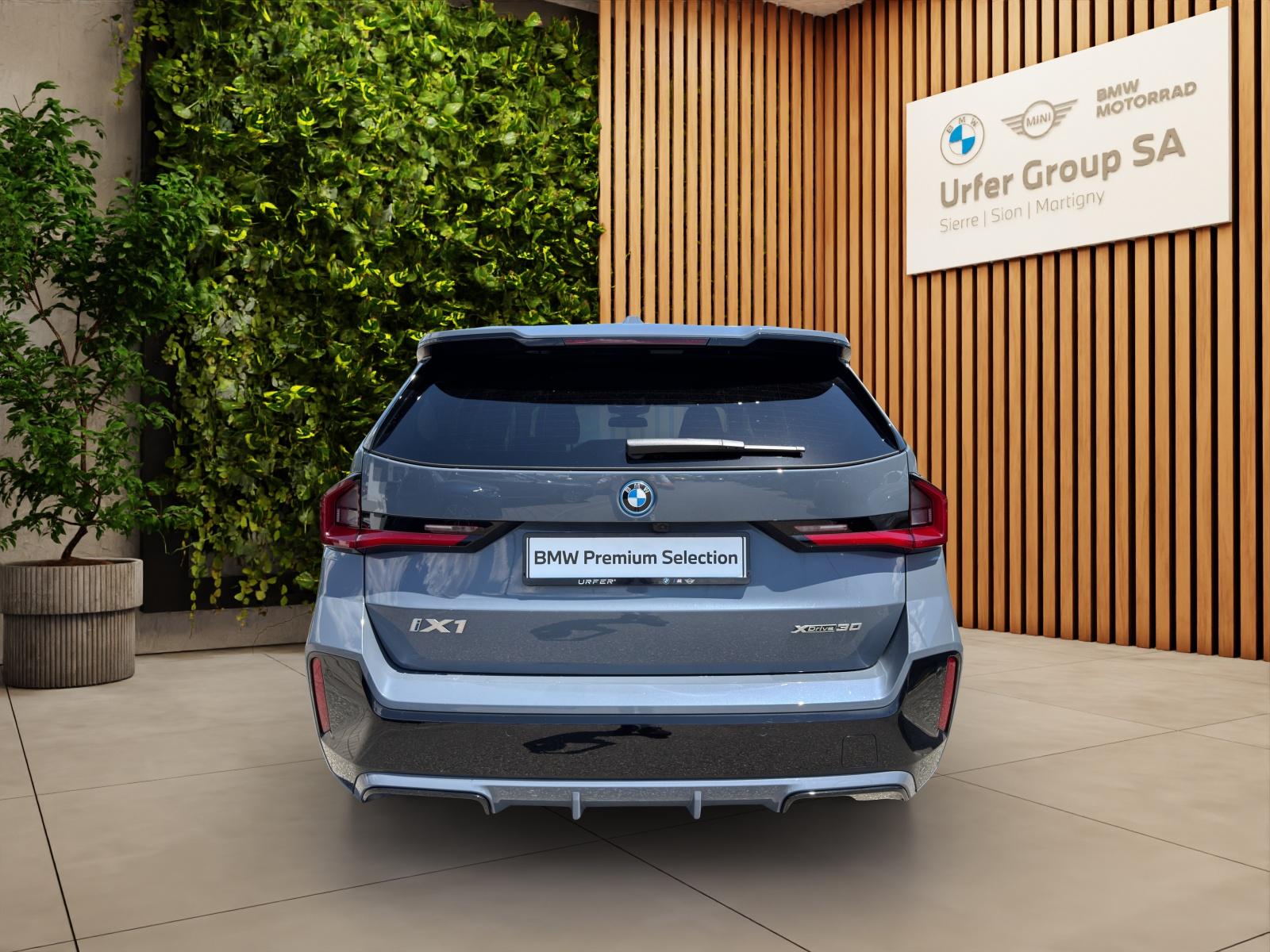 BMW iX1 xDrive 30 M Sport (CH)-image-4
