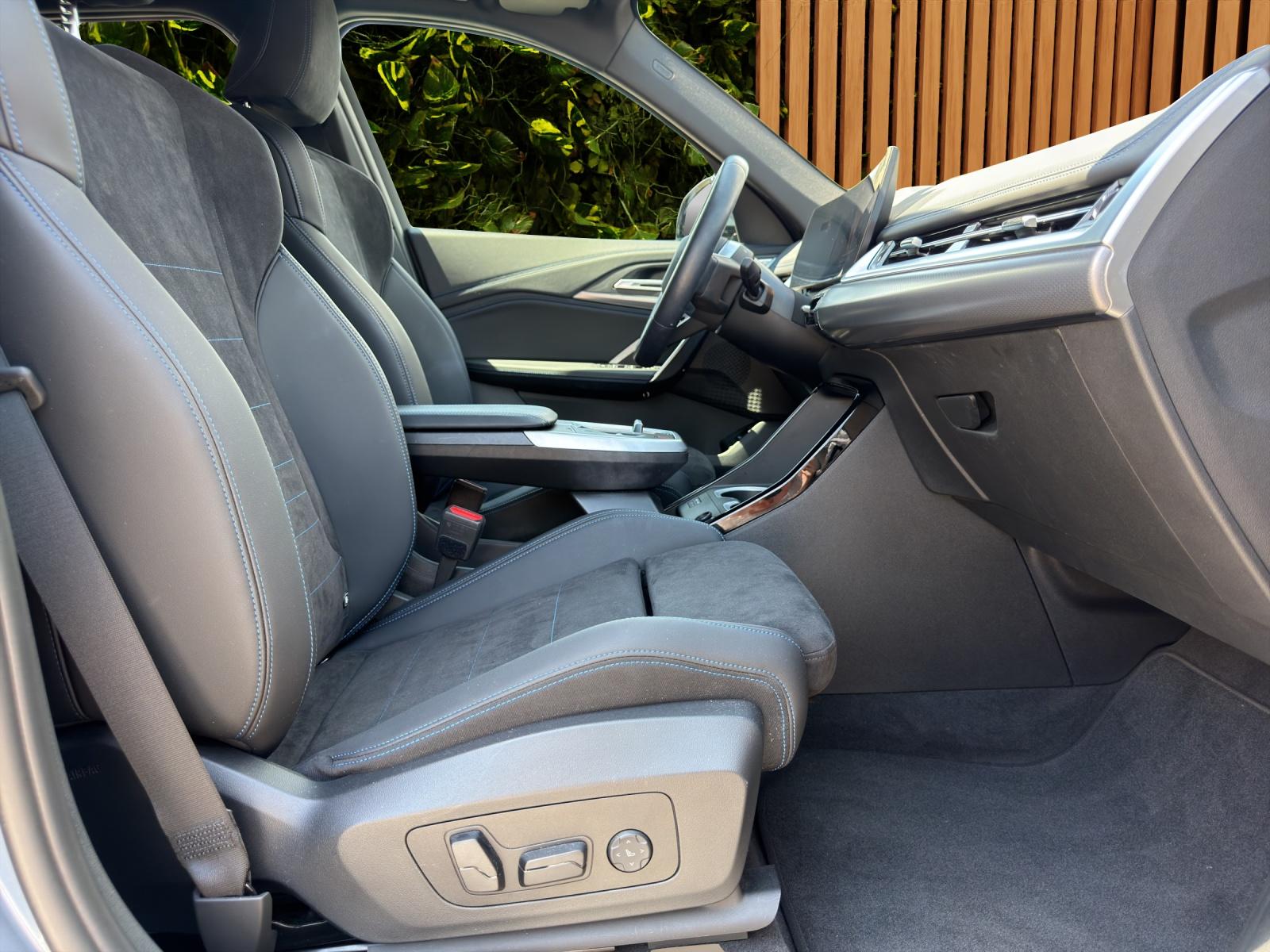 BMW iX1 xDrive 30 M Sport (CH)-image-10