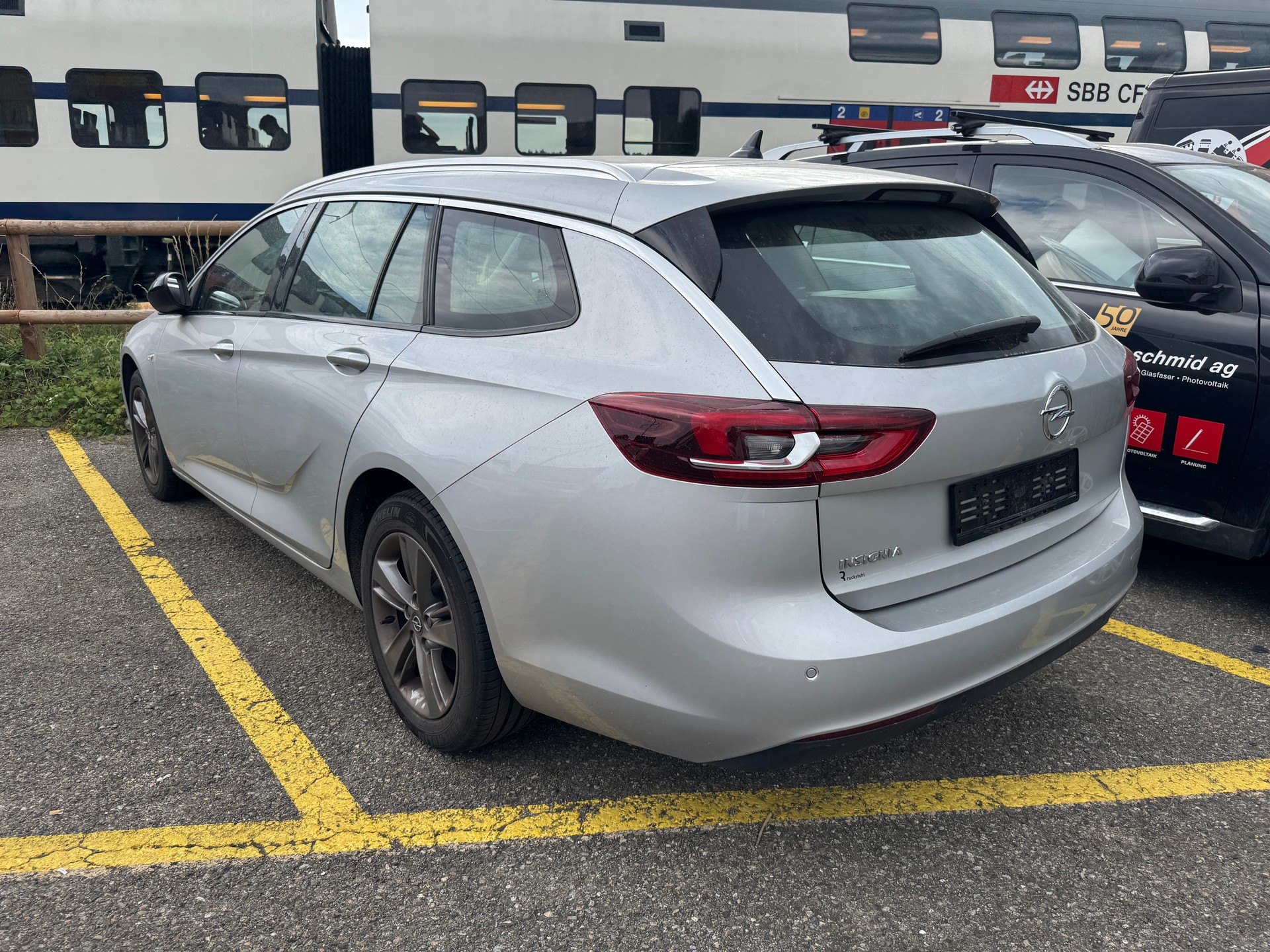 OPEL Insignia 1.5 CDTI Sports Tourer Edition-image-4