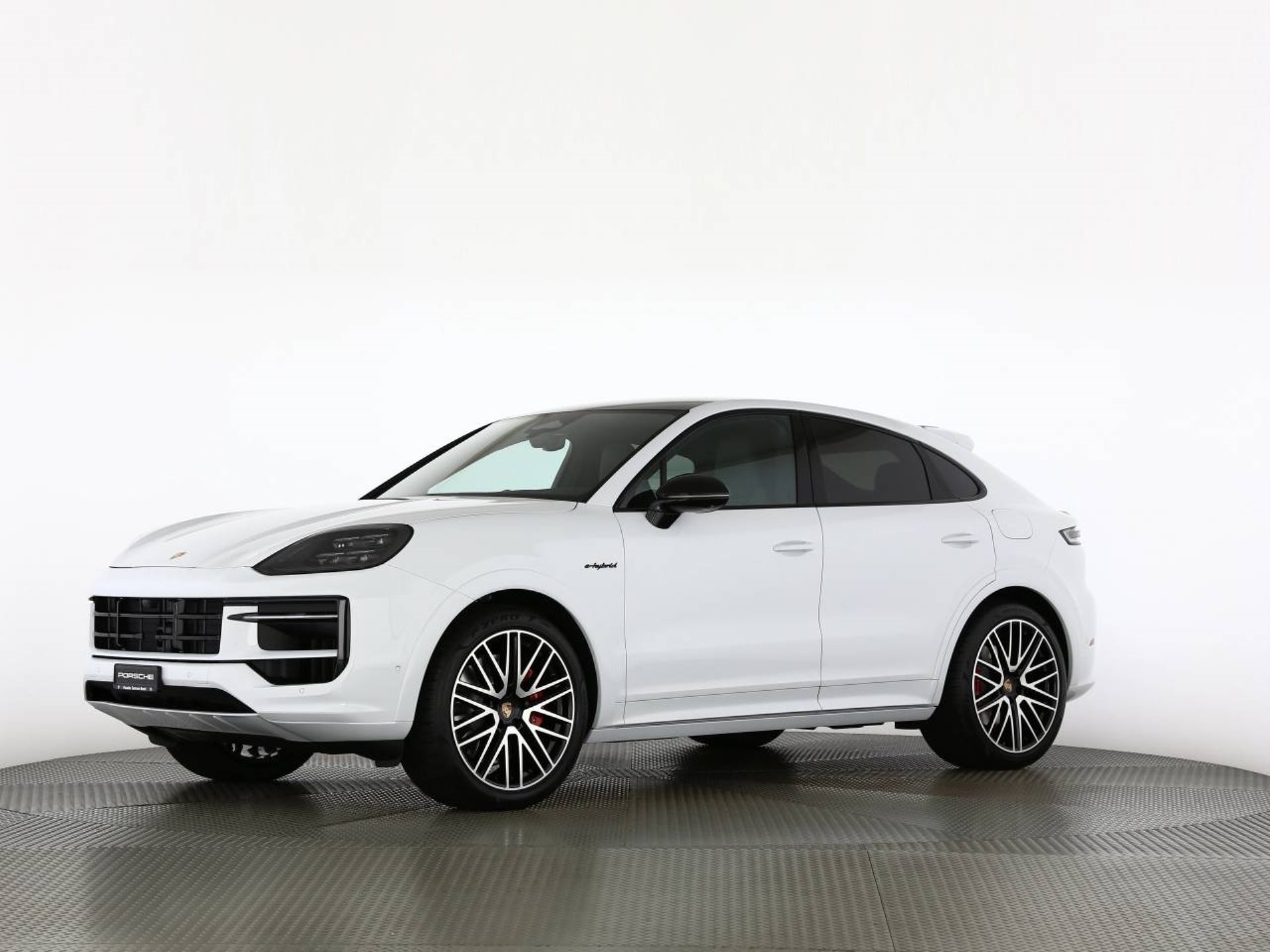 PORSCHE Cayenne S E-Hybrid Coupé Black Edition-image-9