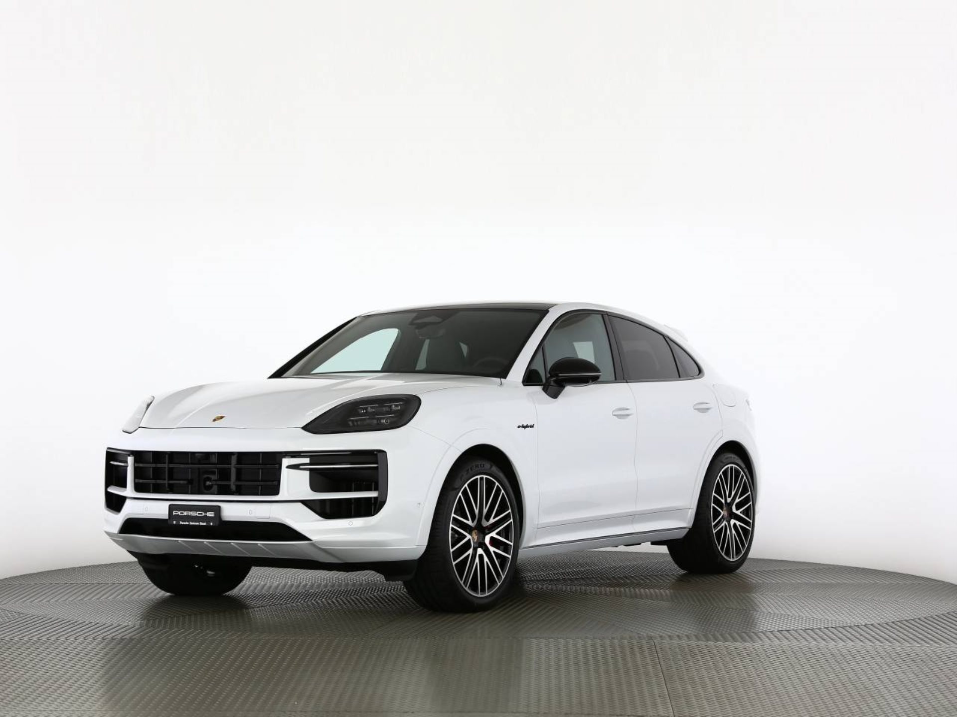 PORSCHE Cayenne S E-Hybrid Coupé Black Edition-image-8