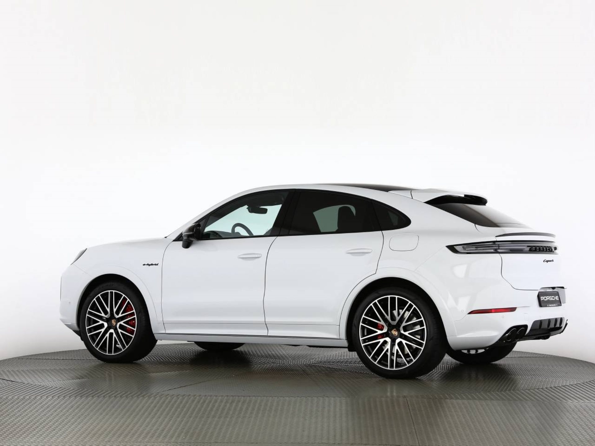 PORSCHE Cayenne S E-Hybrid Coupé Black Edition-image-14