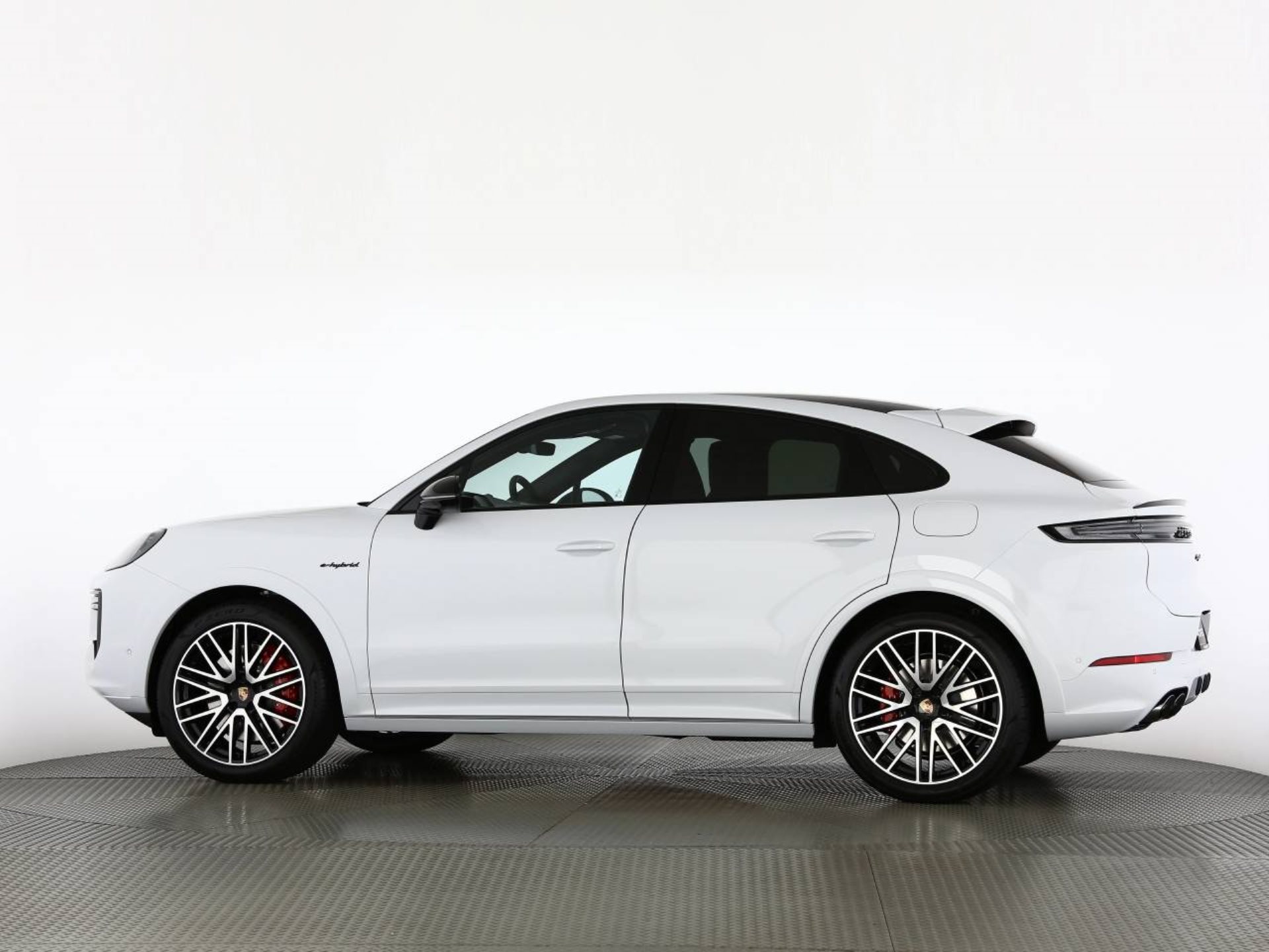 PORSCHE Cayenne S E-Hybrid Coupé Black Edition-image-13