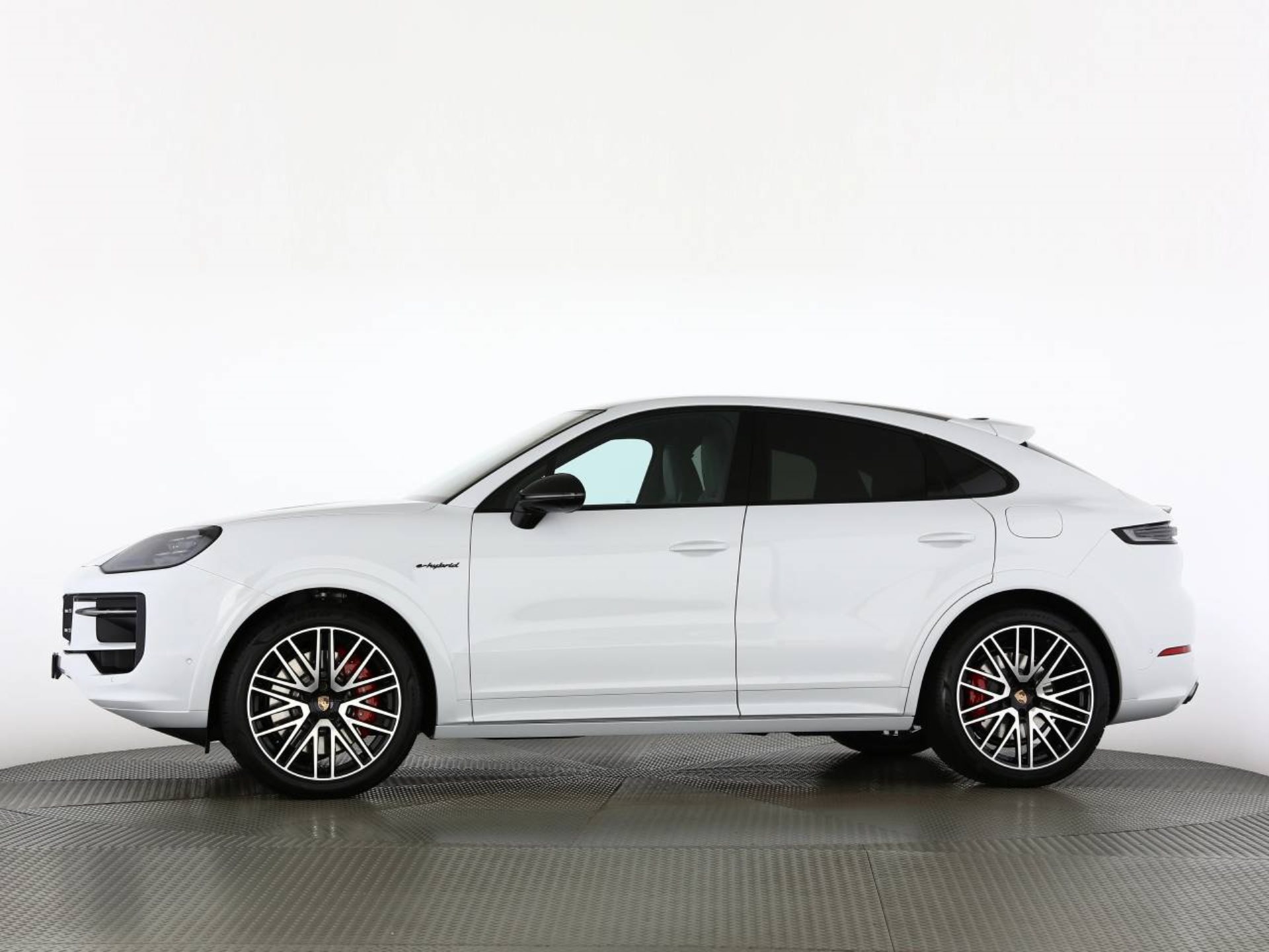 PORSCHE Cayenne S E-Hybrid Coupé Black Edition-image-11