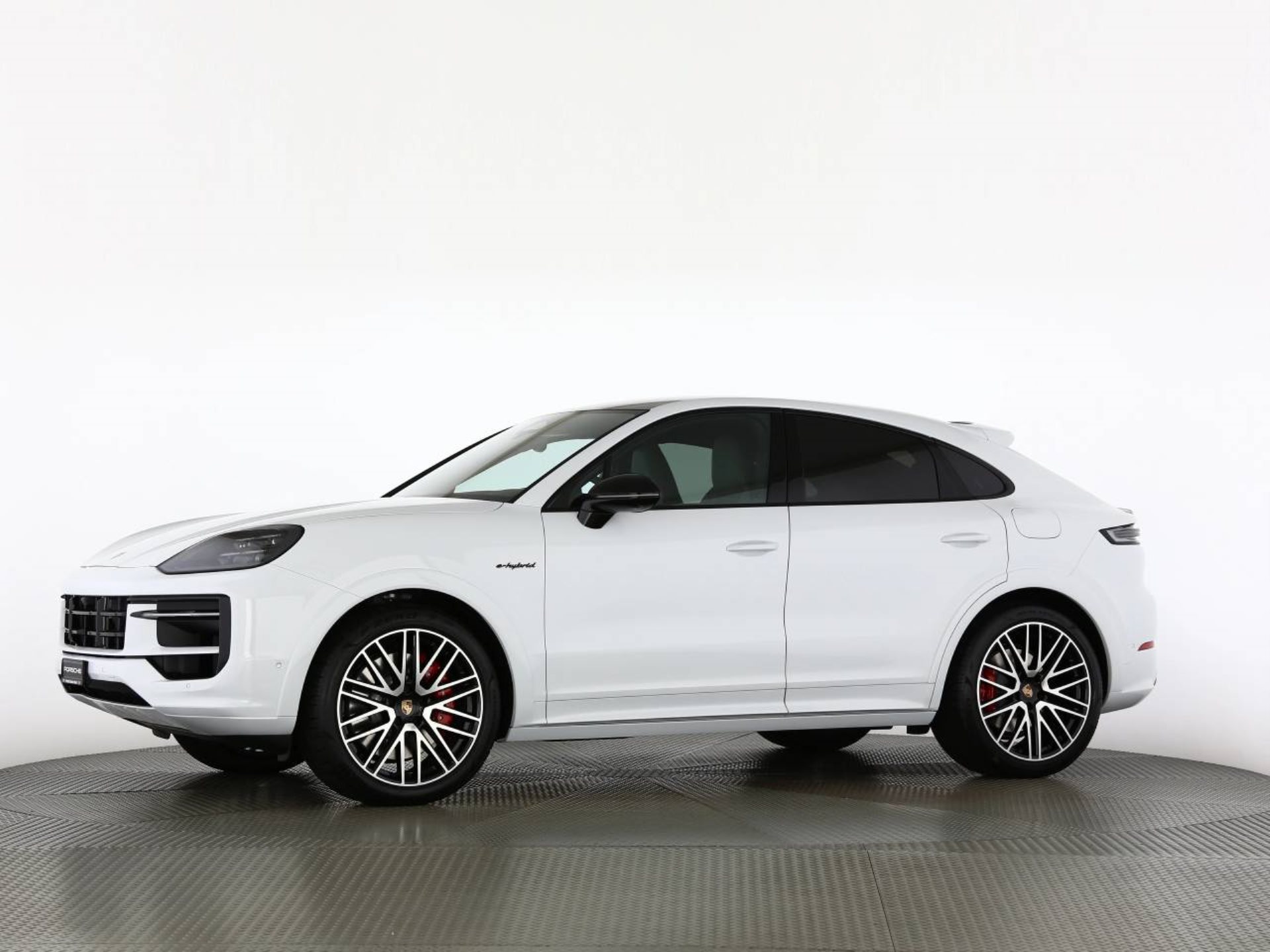PORSCHE Cayenne S E-Hybrid Coupé Black Edition-image-10