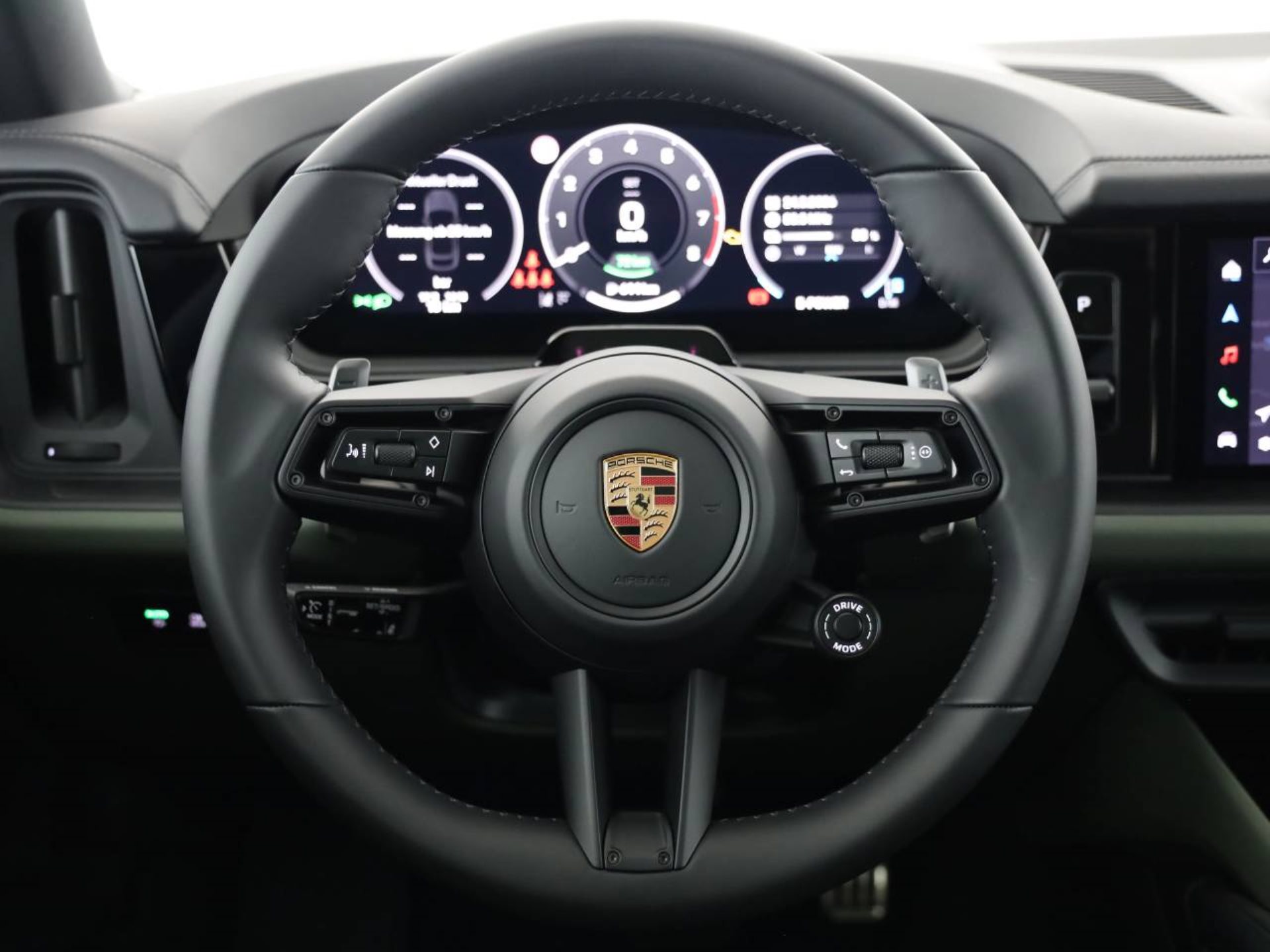 PORSCHE Cayenne S E-Hybrid Coupé Black Edition-image-31