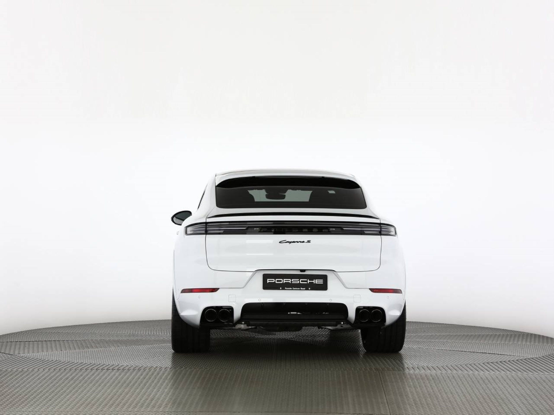 PORSCHE Cayenne S E-Hybrid Coupé Black Edition-image-17