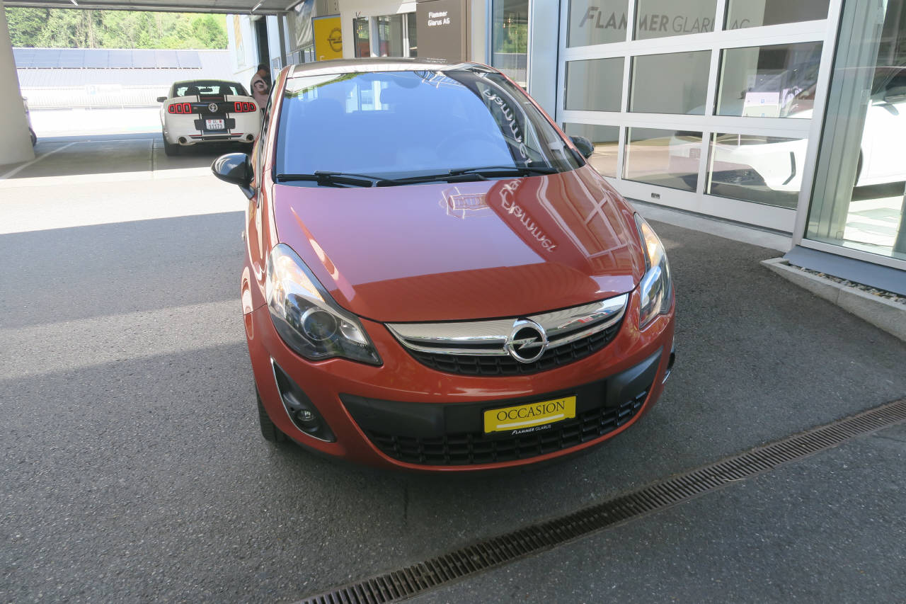 OPEL Corsa 1.4i 16V TP Color Edition