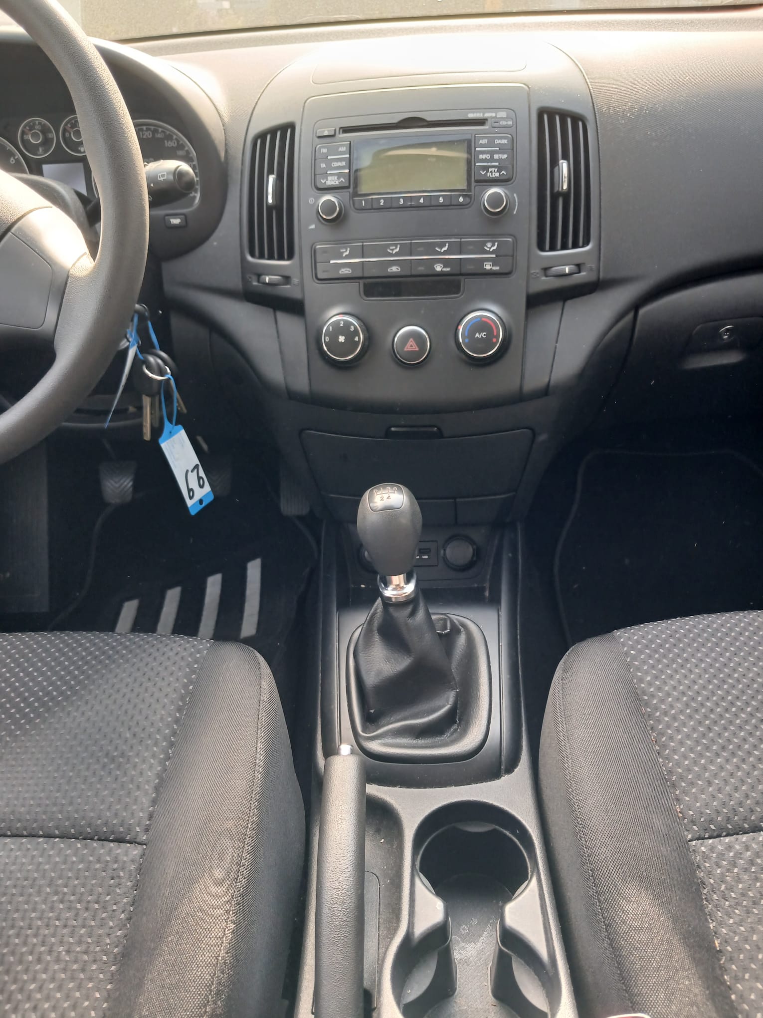 HYUNDAI i30 1.4 Comfort-image-8