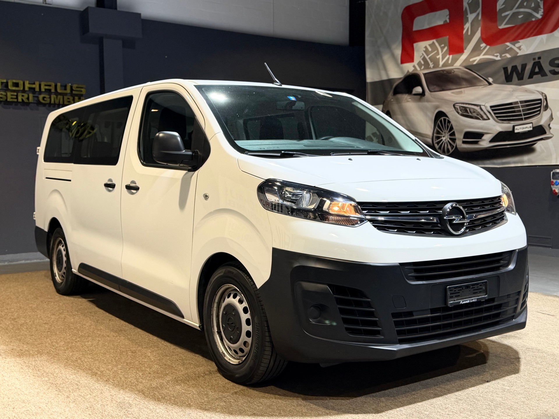 OPEL Vivaro Combi 1.5 CDTI Essentia s/s L-image-0