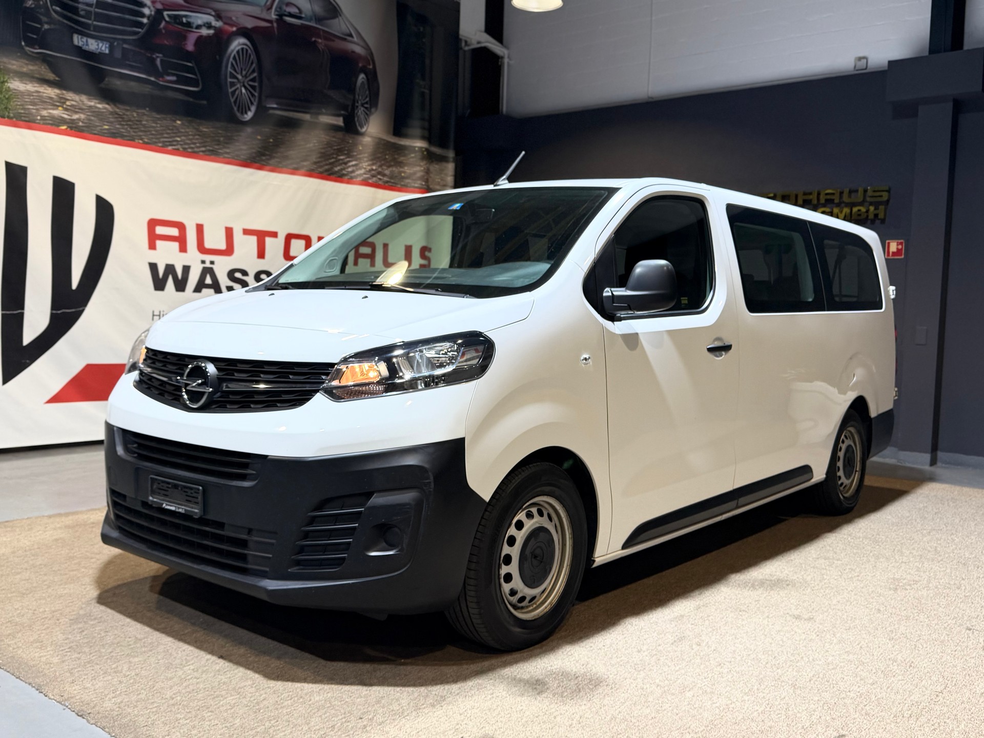 OPEL Vivaro Combi 1.5 CDTI Essentia s/s L-image-6