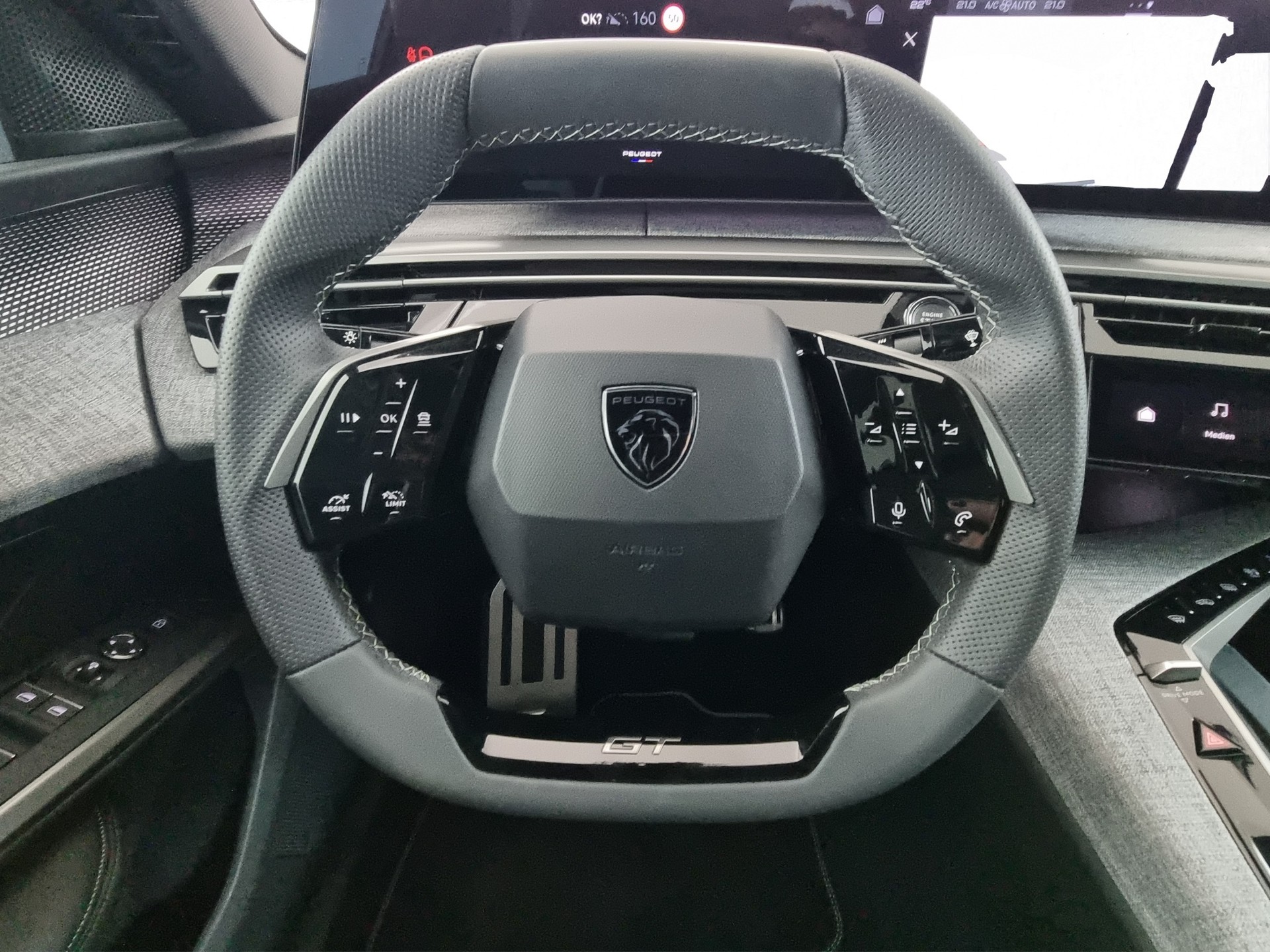 PEUGEOT 3008 145 Hybrid GT Automat-image-8
